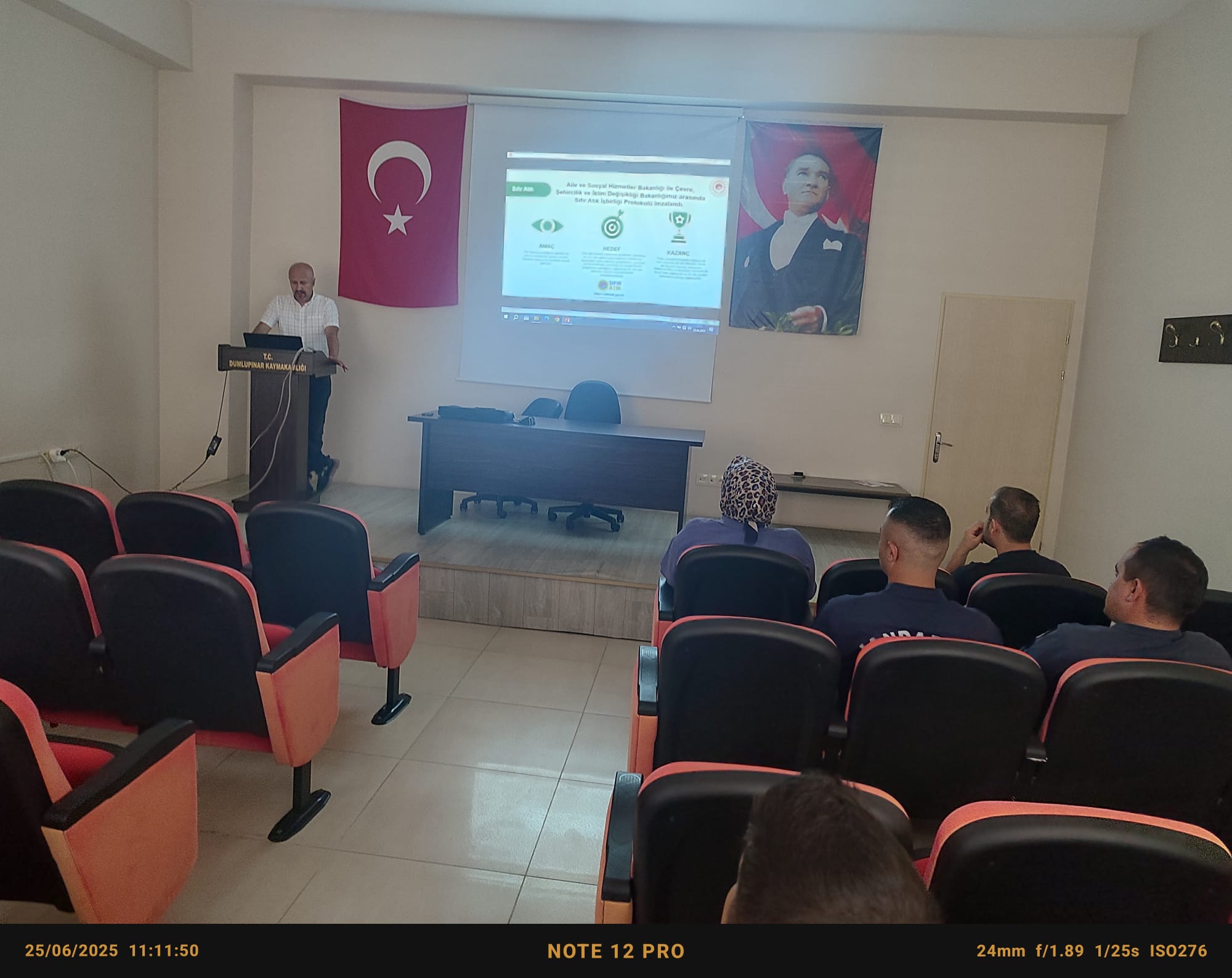 Dumlupınar İlçesinde Sıfır Atık Farkındalık Eğitimi Düzenlendi