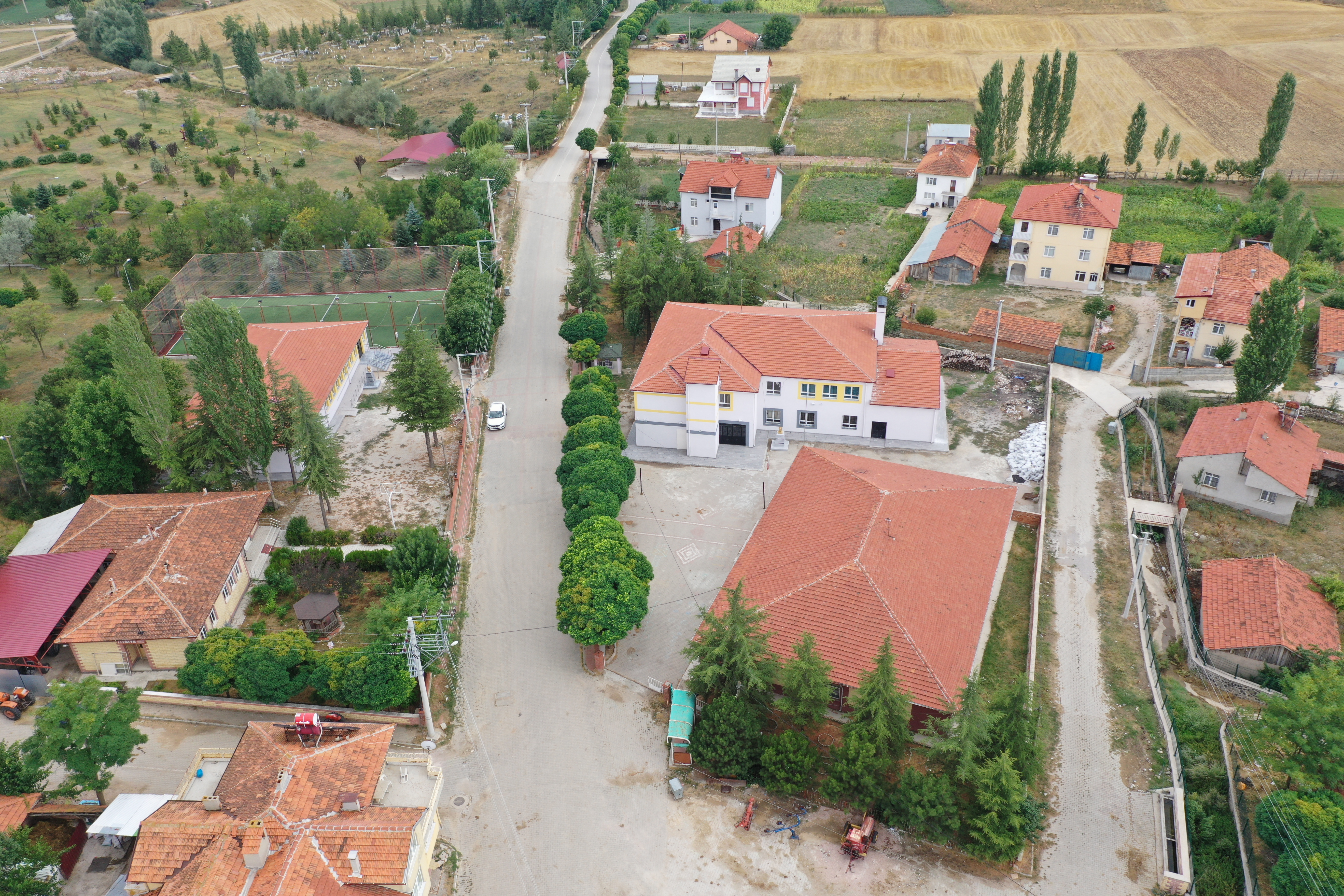 GEDİZ YUNUSLAR ORTAOKULU A VE B BLOK GÜÇLENDİRME BAKIM ONARIM İŞİ TAMAMLANARAK GEÇİCİ KABULÜ YAPILMIŞTIR.