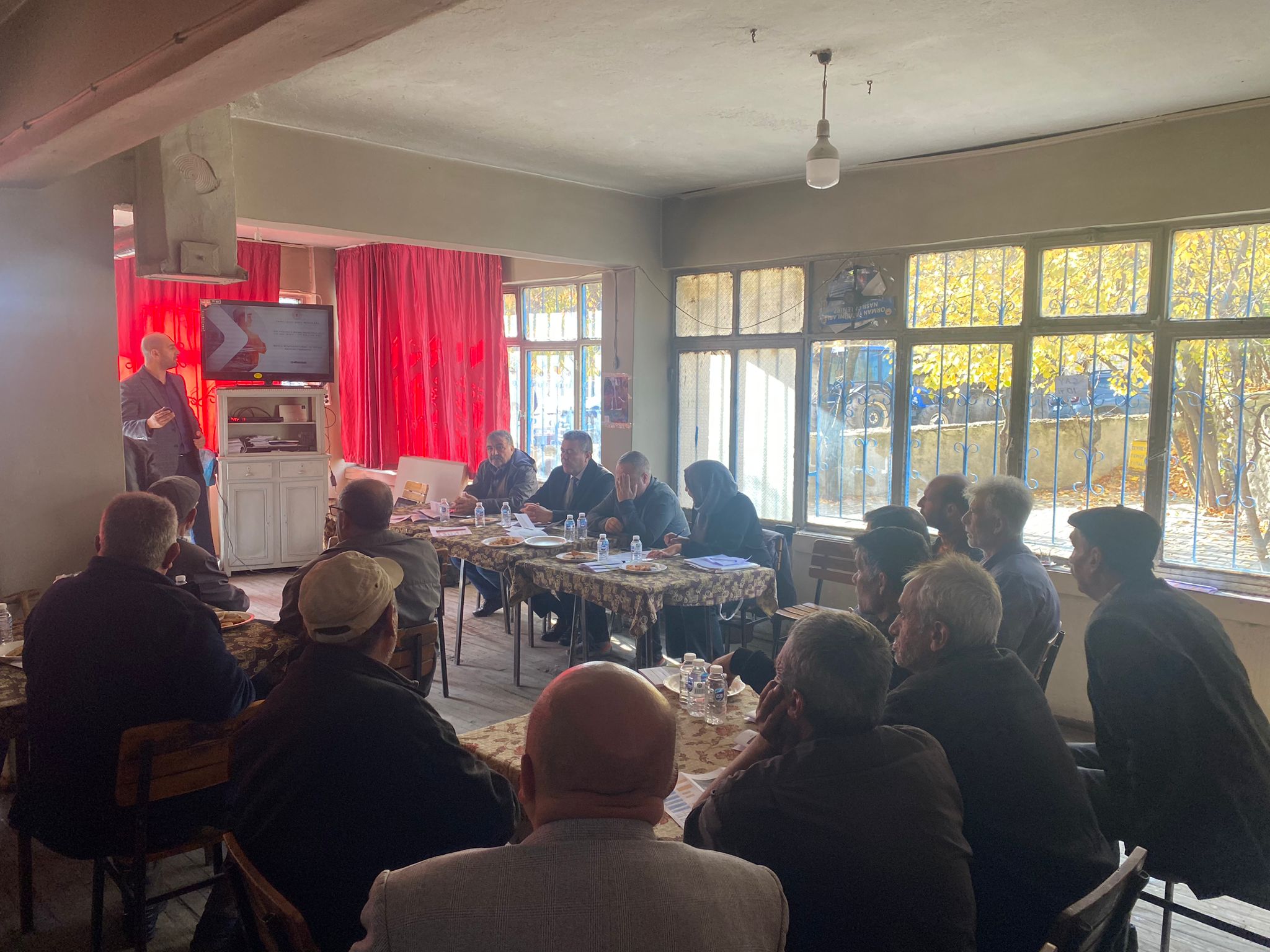 HALKIN BİLGİLENDİRİLMESİ VE SÜRECE KATILIM TOPLANTISI GERÇEKLEŞTİRİLMİŞTİR.(Kütahya İli Gediz İlçesi Karapınar mevkii)