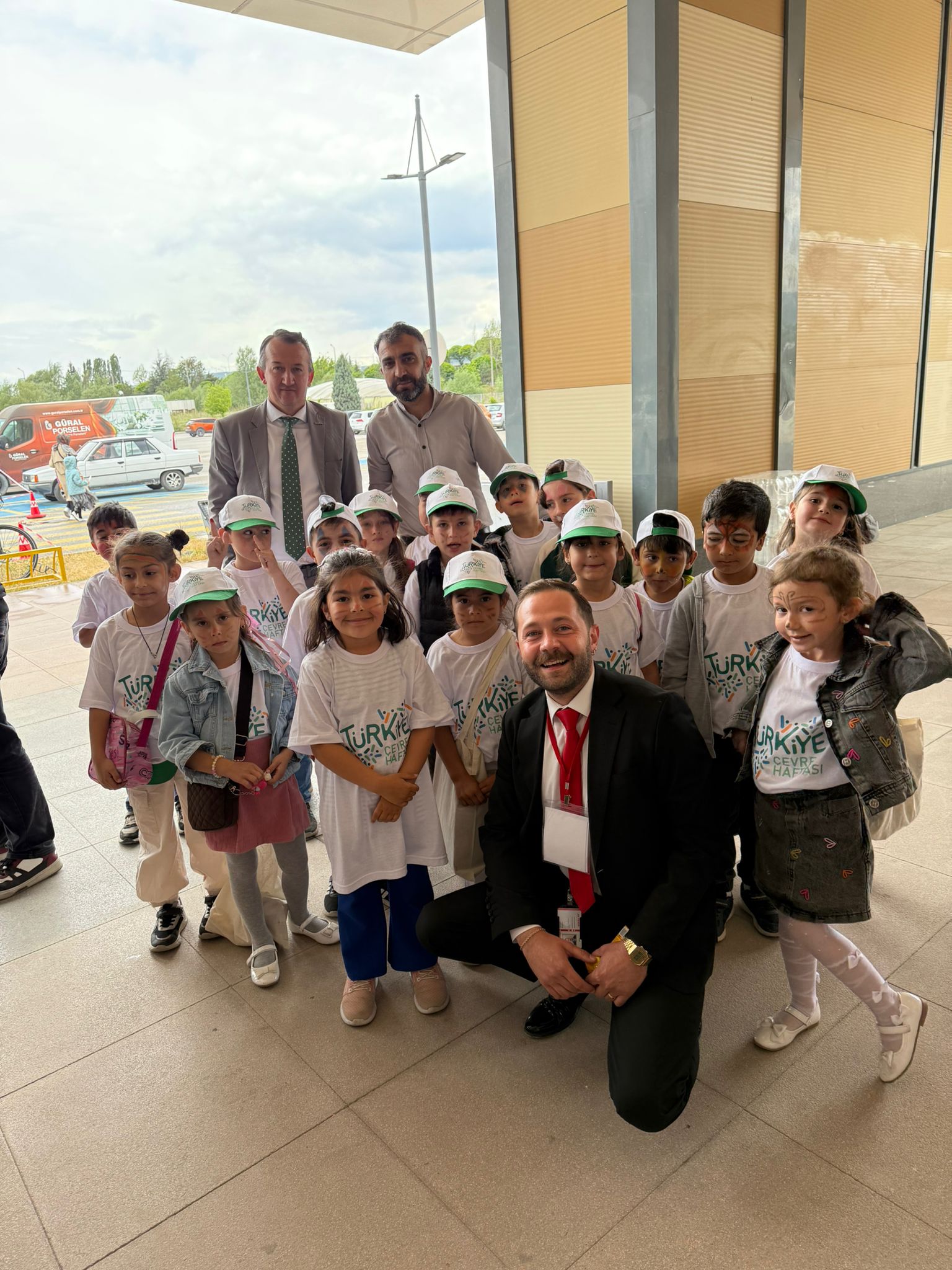Kütahya’da Türkiye Çevre Haftası Coşkusu: “Çevrene İyi Bak” Mesajı Verildi.