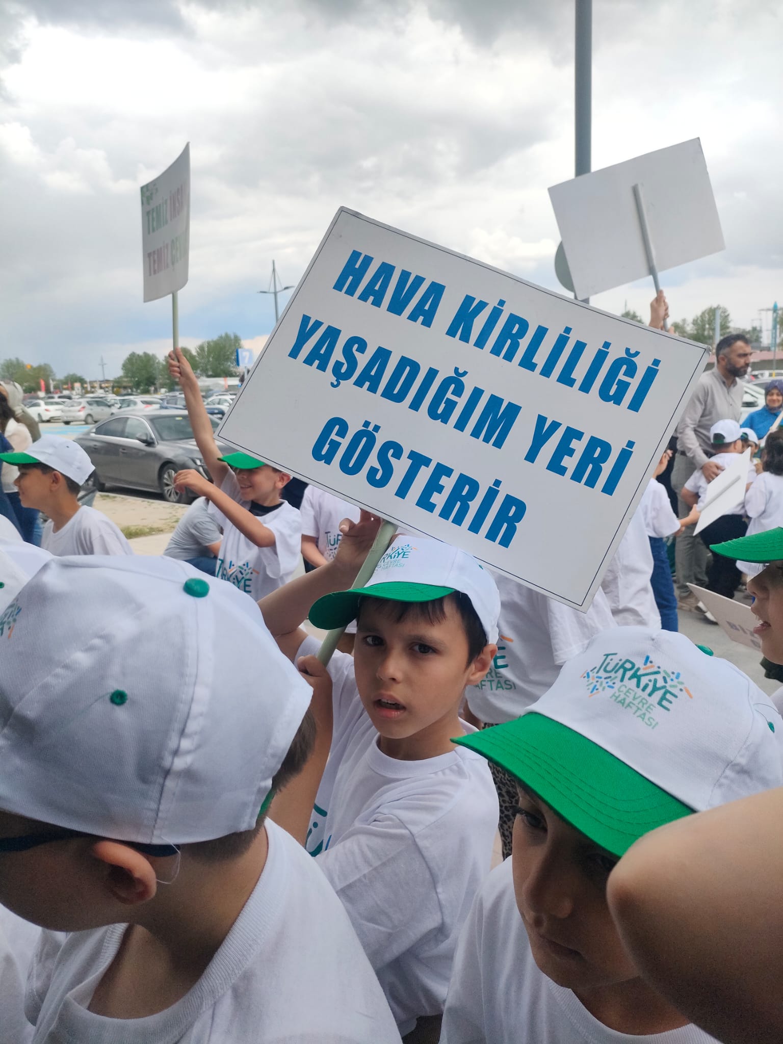 Kütahya’da Türkiye Çevre Haftası Coşkusu: “Çevrene İyi Bak” Mesajı Verildi.