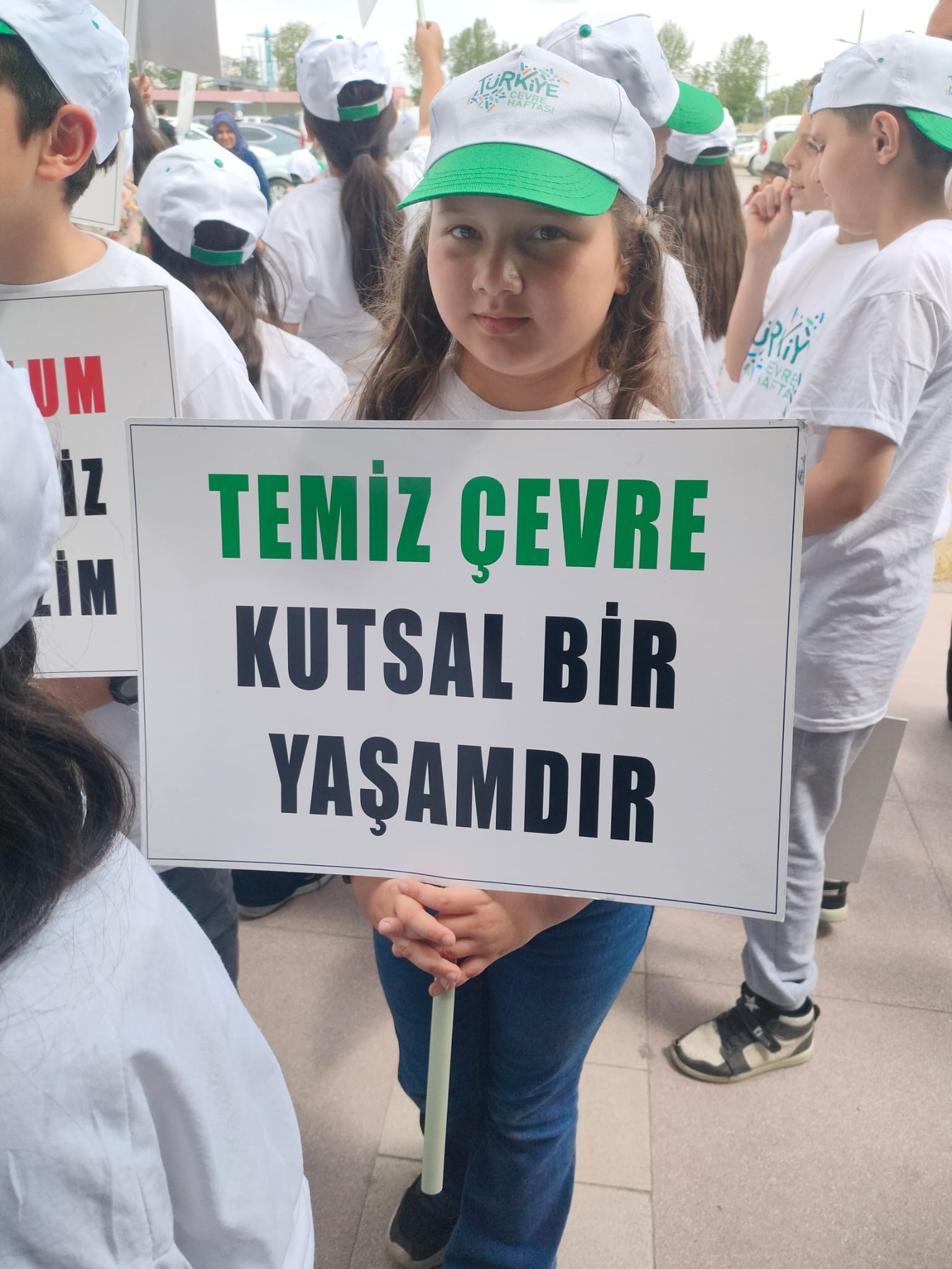Kütahya’da Türkiye Çevre Haftası Coşkusu: “Çevrene İyi Bak” Mesajı Verildi.