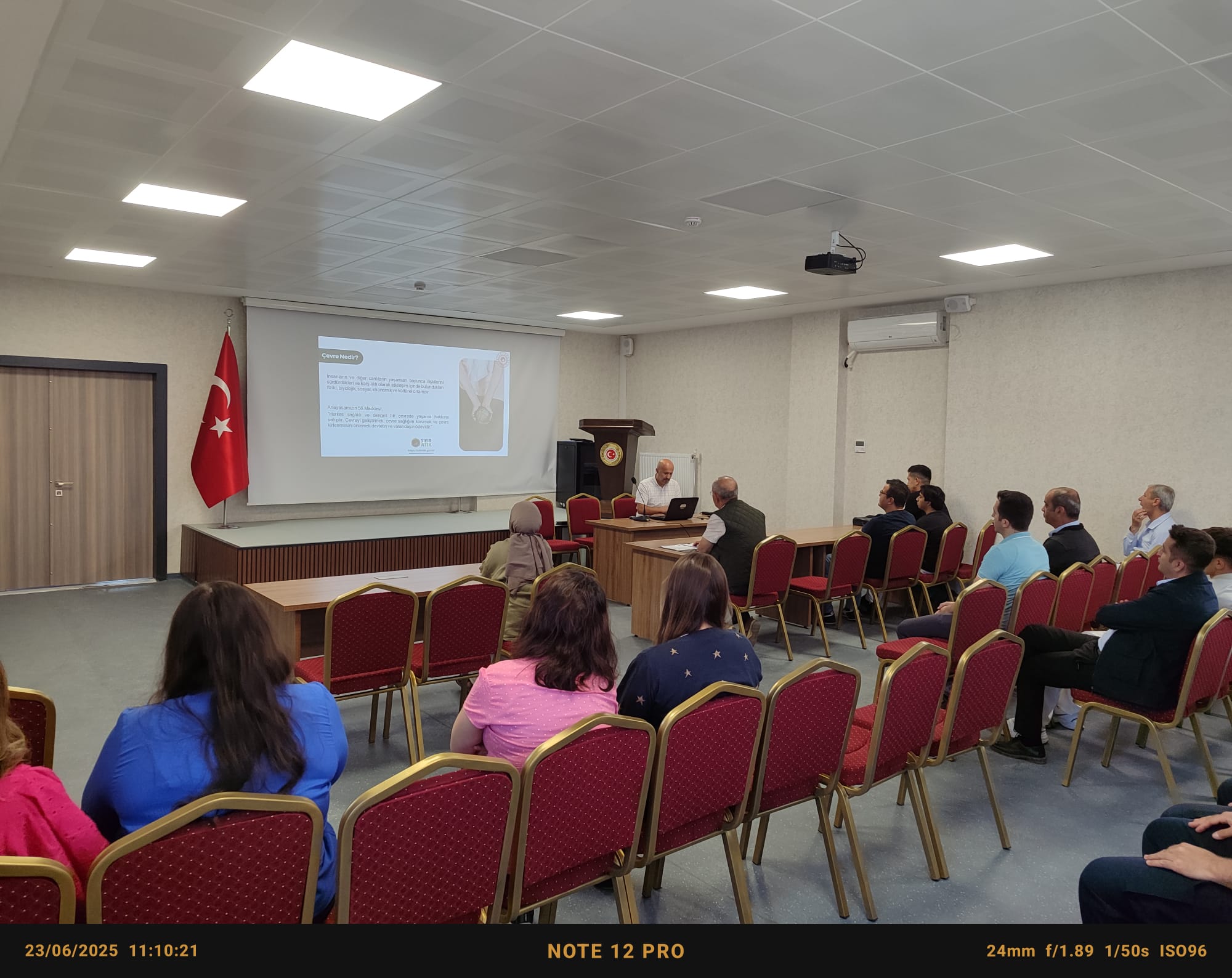 Sıfır Atık Projesi ve Temel Seviye Sıfır Atık Belge Yenileme Eğitimi Aslanapa İlçesinde Gerçekleştirildi