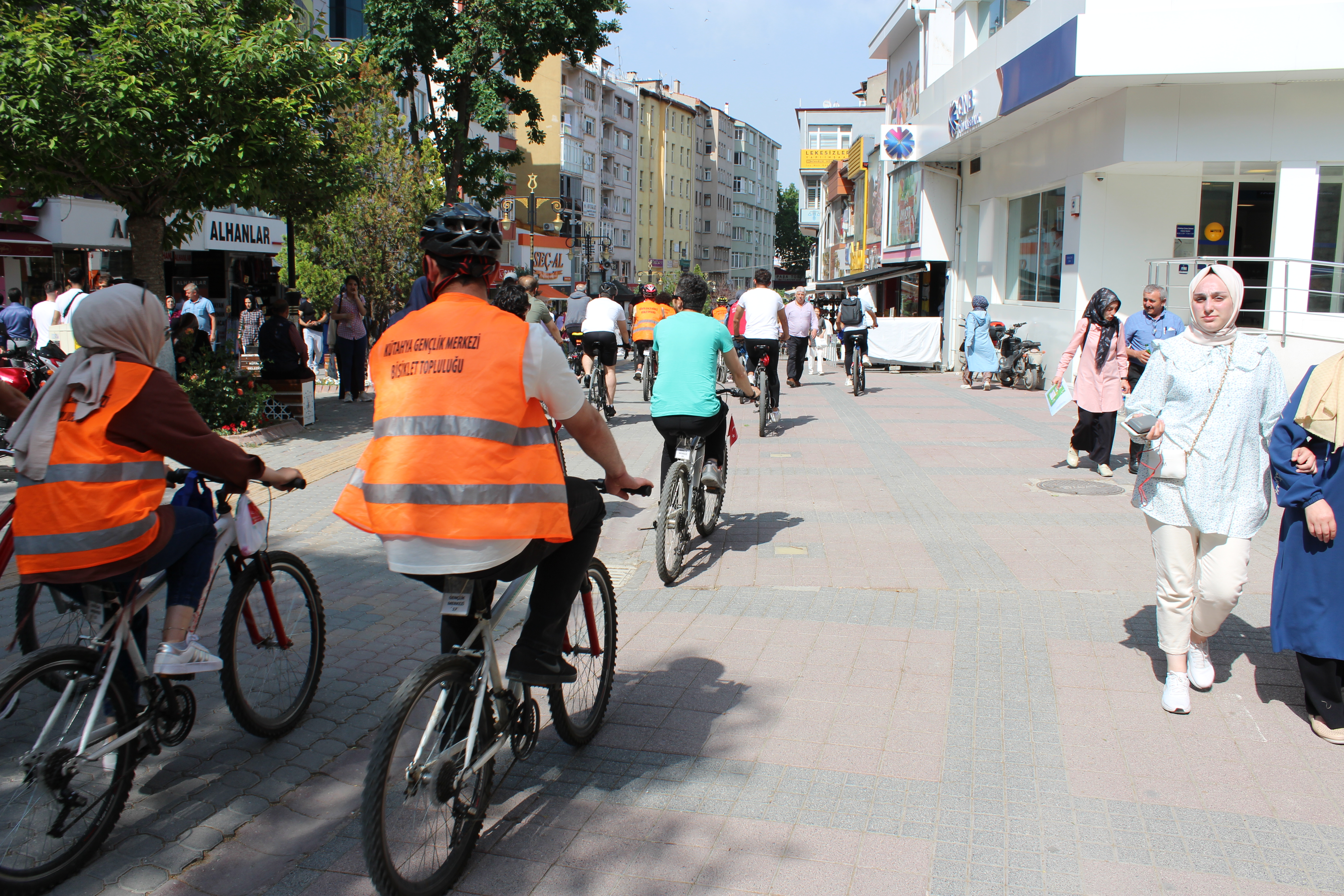 TÜRKİYE ÇEVRE HAFTASI KAPSAMINDA BİSİKLET TURU ETKİNLİĞİ GERÇEKLEŞTİRİLMİŞTİR.