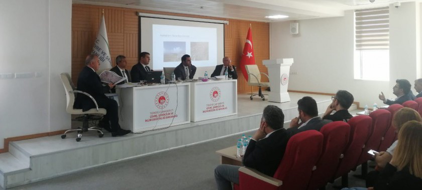 İlimizde Devam Eden Kırsal Afet Konutlarının Altyapı Hizmetleri Koordinasyon Toplantısı Müdürlüğümüz Konferans Salonunda Gerçekleştirildi.