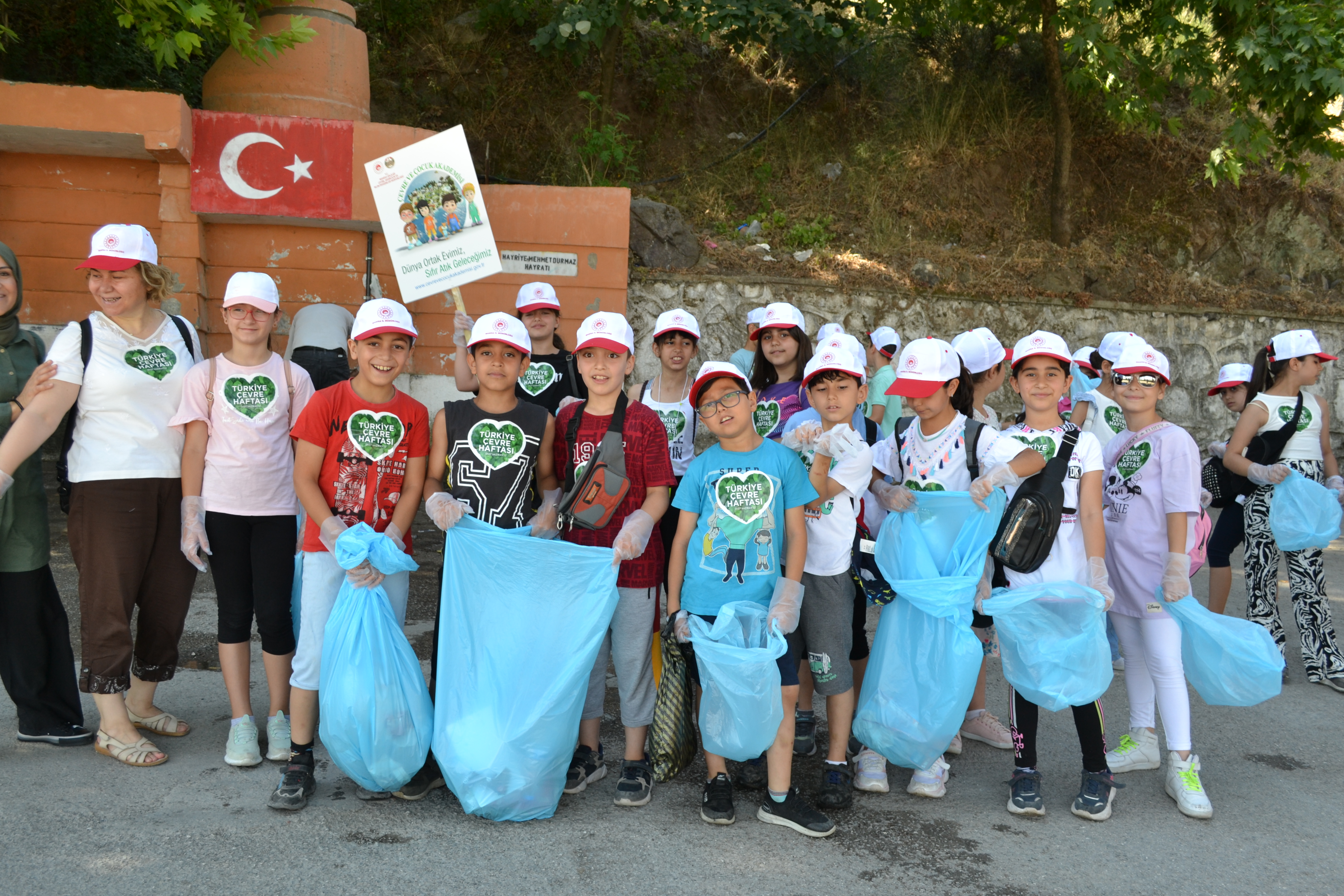 Çevre Haftası Kapsamında ''Çevre Kirliliğine Elveda'' Etkinliği Yapıldı.