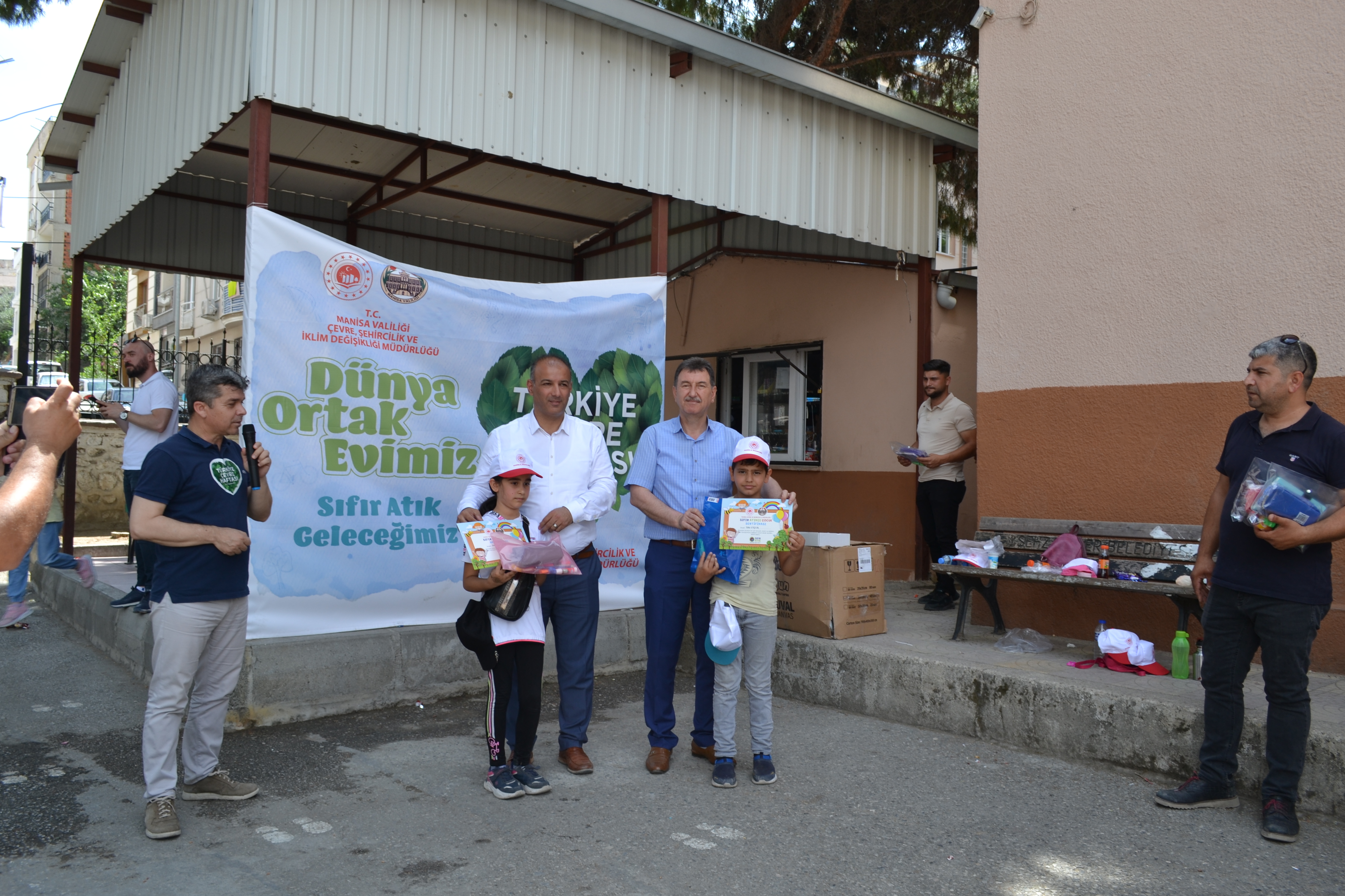 Çevre Haftası Kapsamında ''Çevre Kirliliğine Elveda'' Etkinliği Yapıldı.