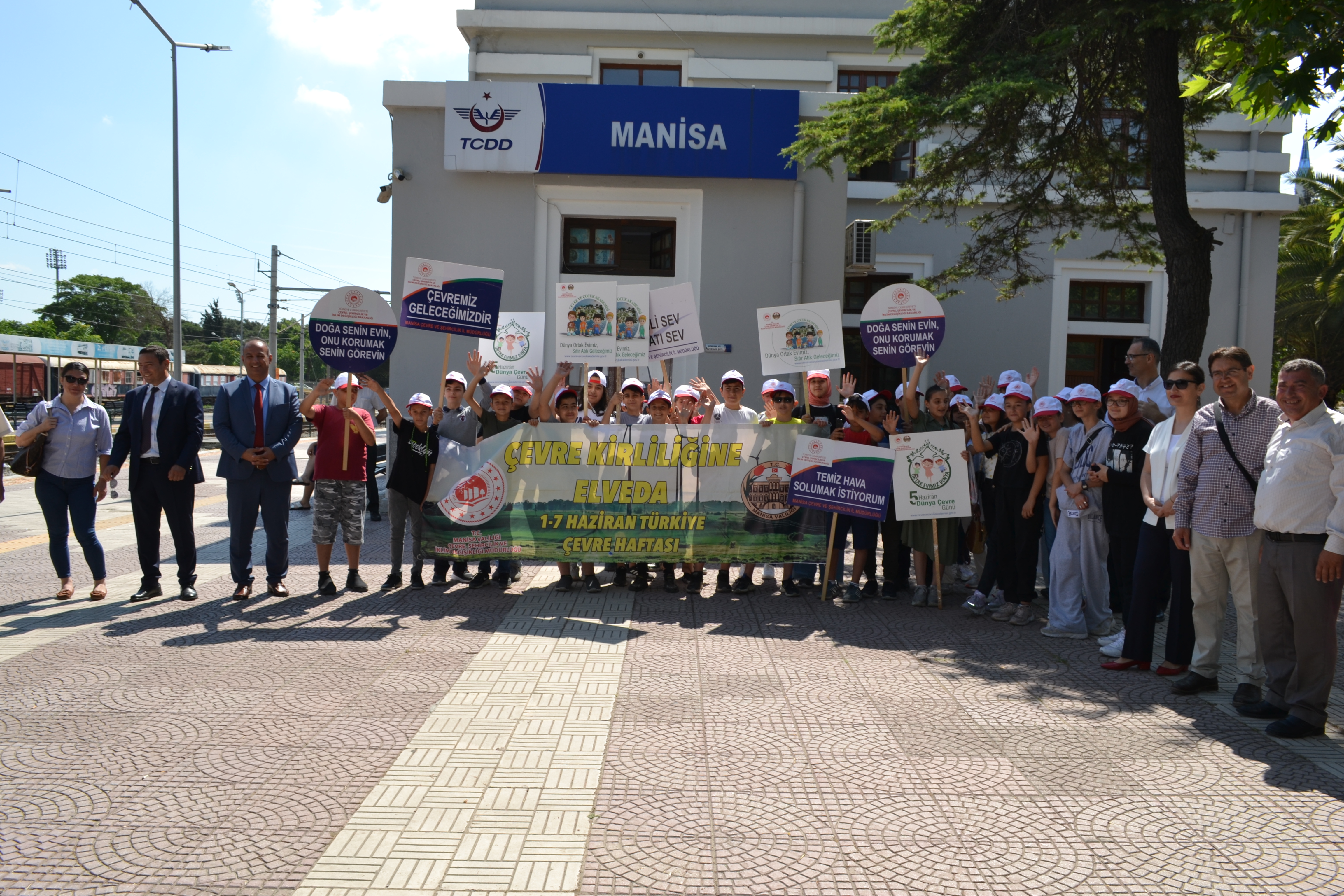 Çevre Haftası Kapsamında ''Trene İlk Binme ve Çevre Gezisi '' Etkinliği Yapıldı.