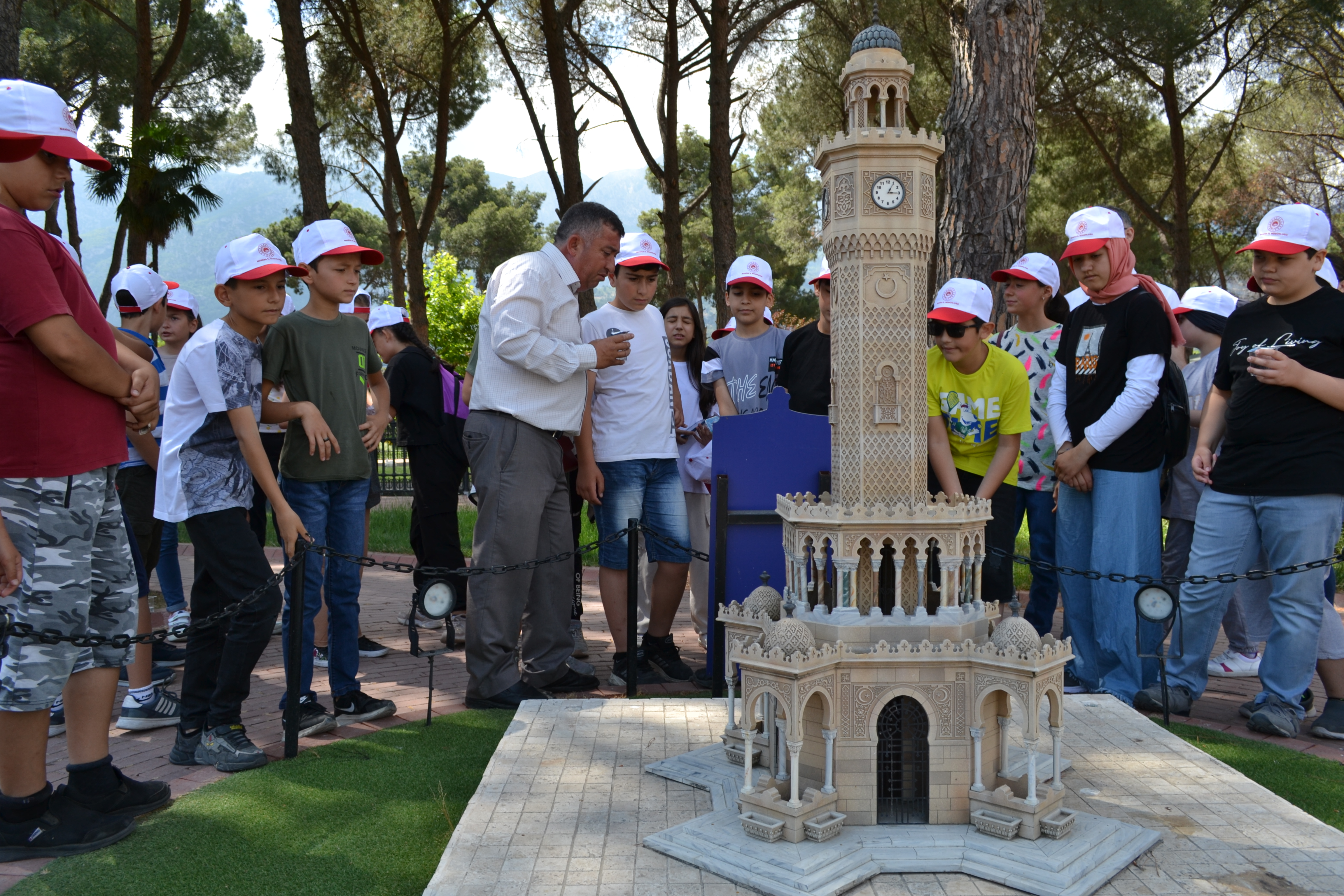 Çevre Haftası Kapsamında ''Trene İlk Binme ve Çevre Gezisi '' Etkinliği Yapıldı.