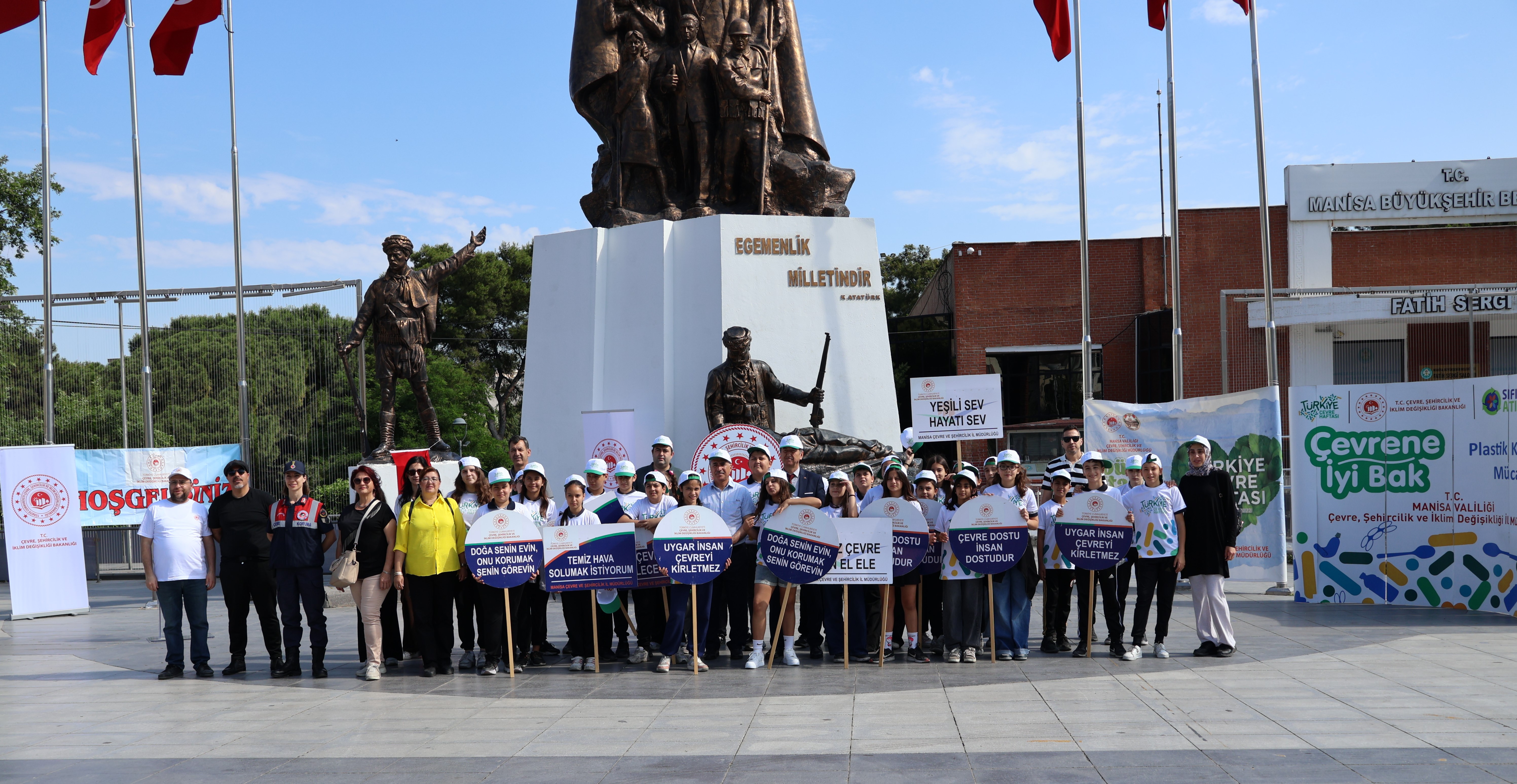 Cumhuriyet Meydanında Dünya Çevre Günü Etkinliği