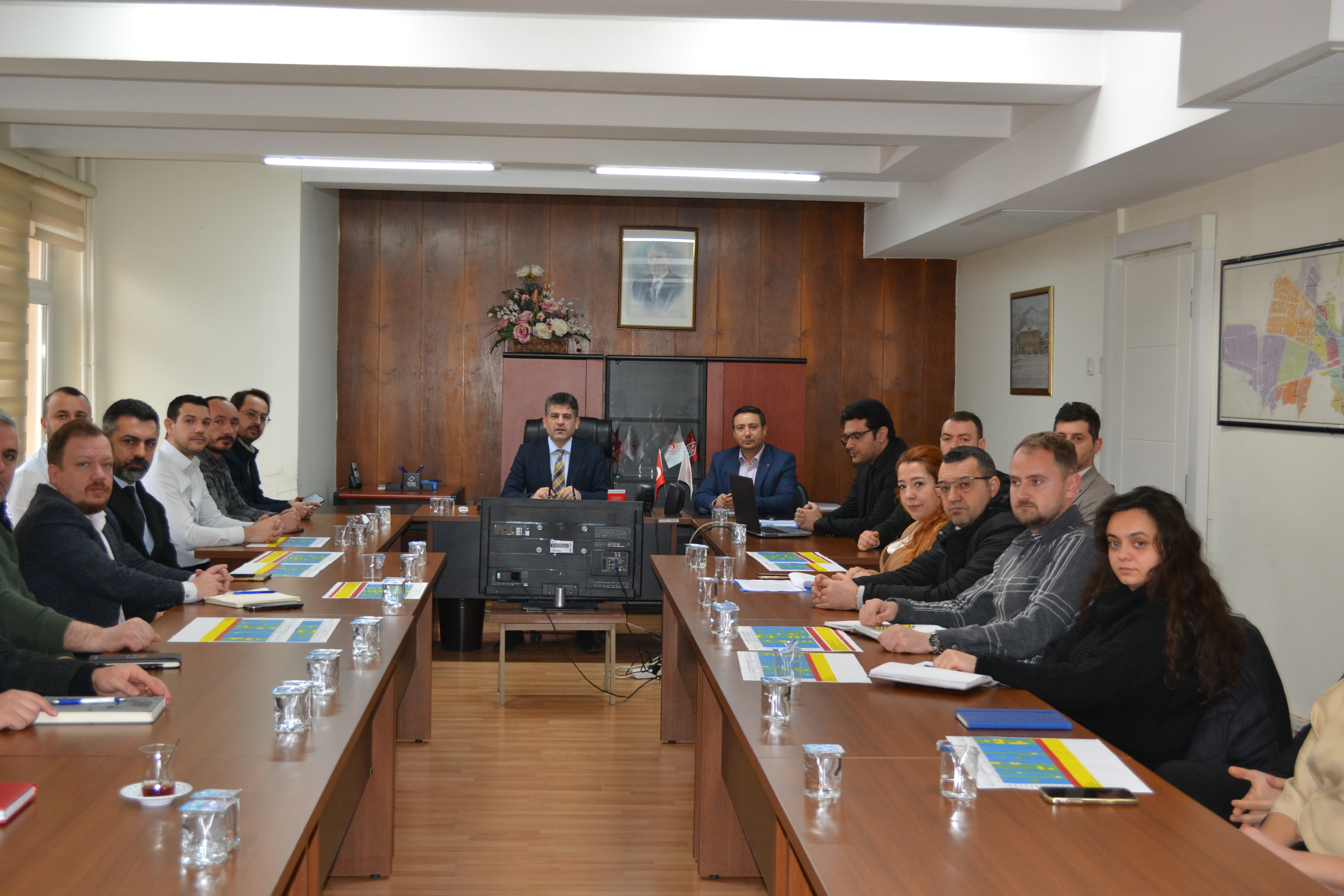 Yapı ruhsatı düzenleyen kurumlar ile toplantı yapıldı.