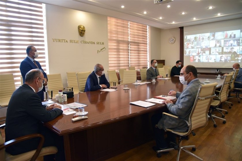 Vali Karadeniz Başkanlığında “Sıfır Atık Bilgilendirme Toplantısı” Yapıldı