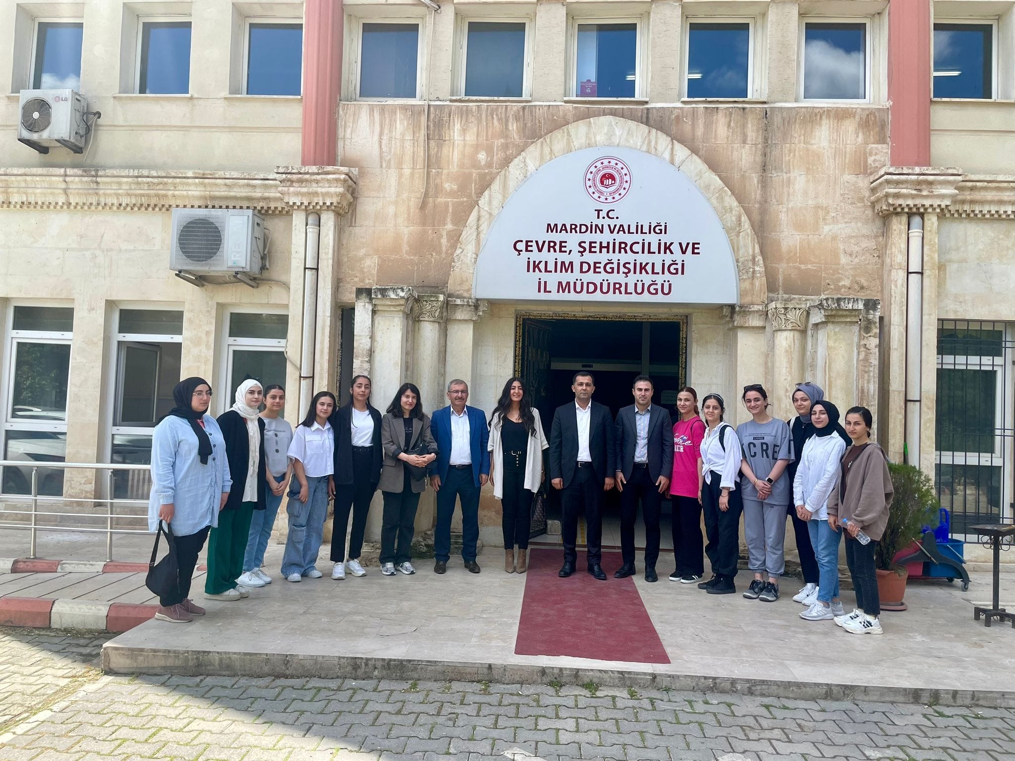 Hatuniye Mesleki ve Teknik Anadolu Lisesi Öğrenci ve Öğretmenleri İl Müdürlüğümüze ziyarette bulundular.