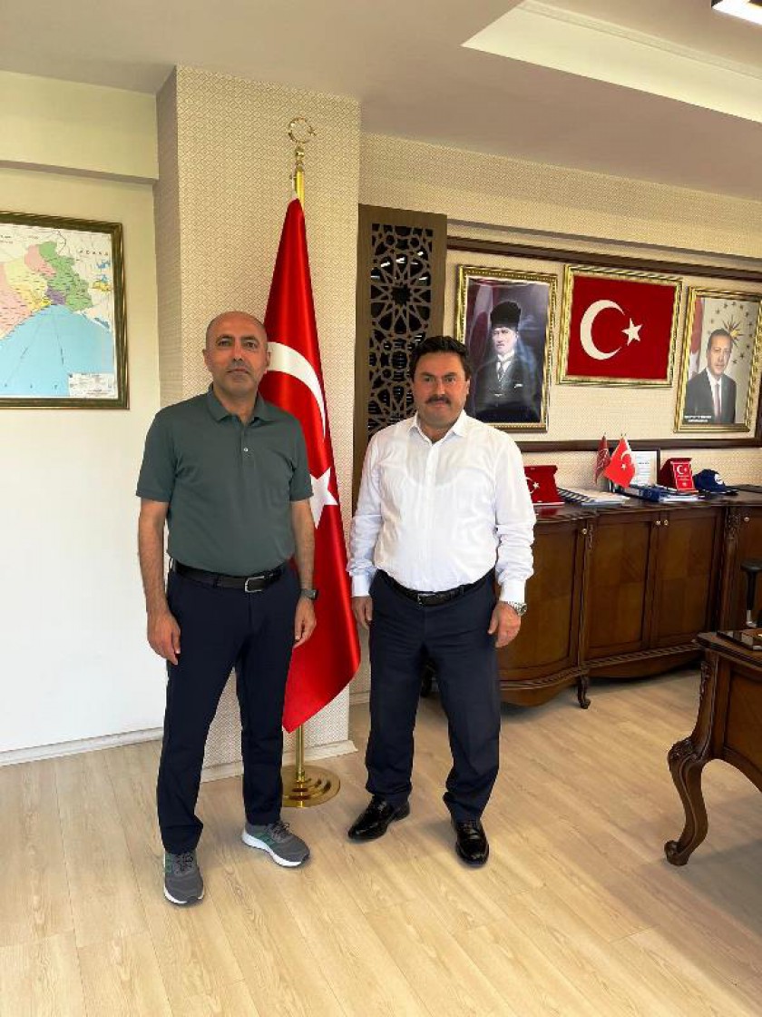 Mersin 5. Bölge Karayolları Genel Müdürü Sayın İlhan AYTEKİN, İl Müdürümüz Sayın Hasan ALAN'ı ziyaretinde bulundu.