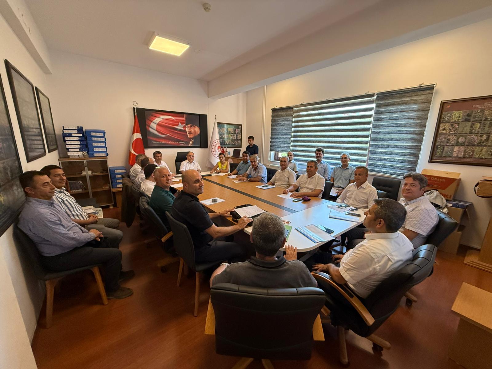 2025 YILI MİLLİ EMLAK MÜDÜRLÜKLERİ İLK 6 AYLIK DEĞERLENDİRME TOPLANTISI YAPILMIŞTIR