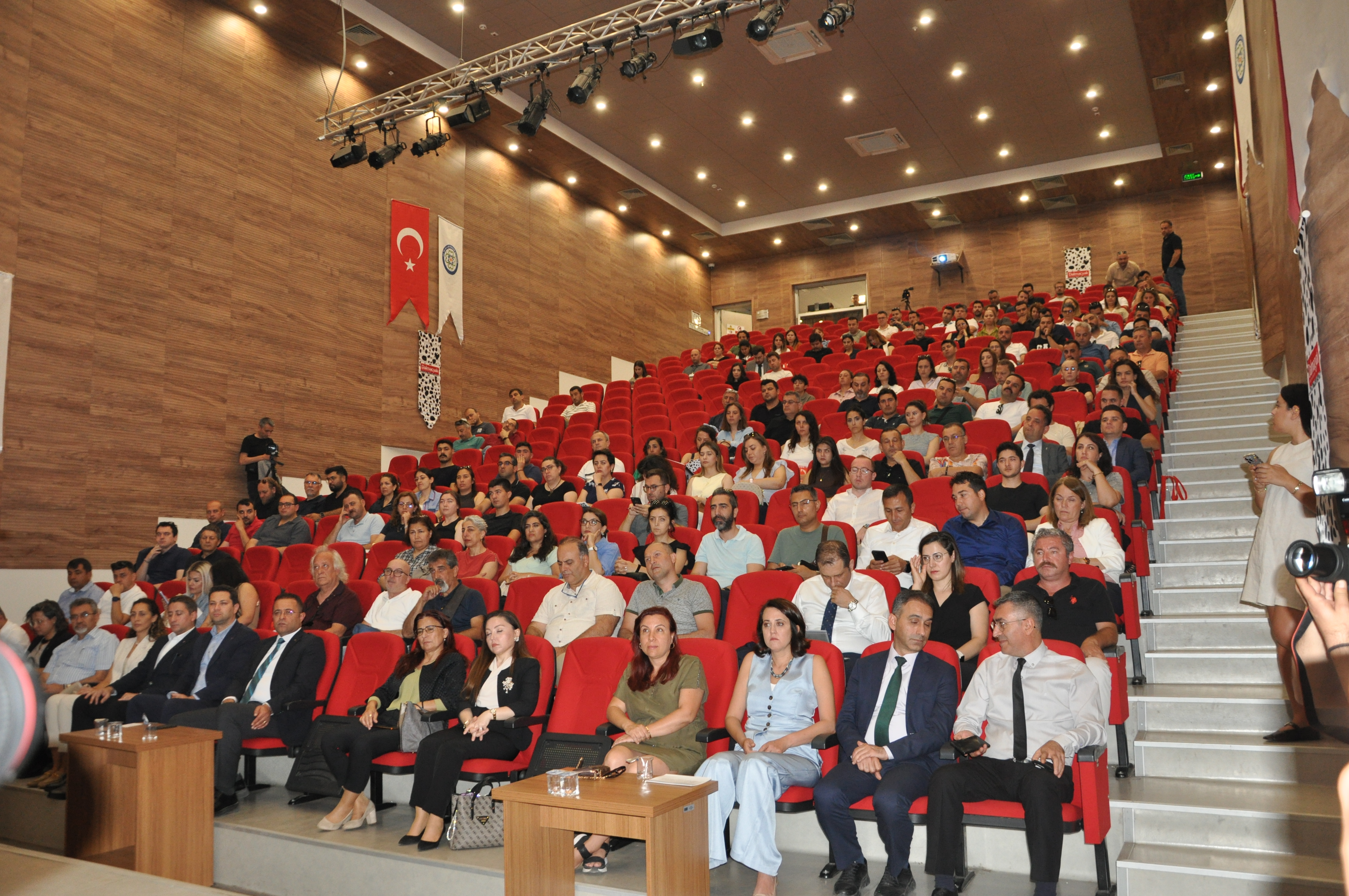 BİNALARDA ENERJİ VERİMLİLİĞİ MEVZUATI VE UYGULAMALARI  İLE İLGİLİ BİLGİLENDİRME TOPLANTISI GERÇEKLEŞTİRİLDİ