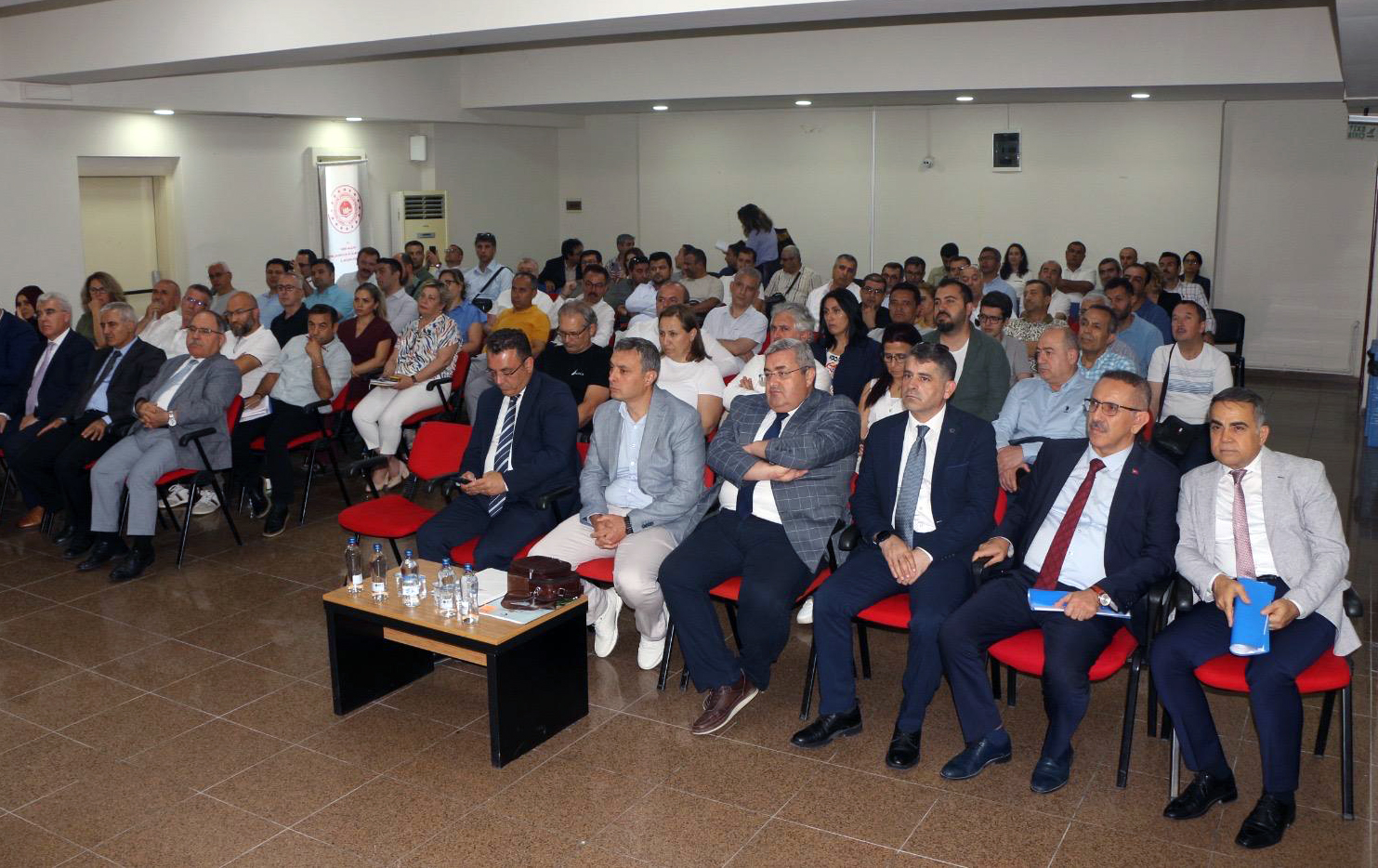 BİNALARDA ENERJİ VERİMLİLİĞİ, YALITIM UYGULAMALARI VE YAPI KOOPERATİFLERİ İŞ VE İŞLEMLERİ BÖLGESEL EĞİTİMLERİNİN ÜÇÜNCÜSÜ İZMİR’DE DÜZENLENDİ