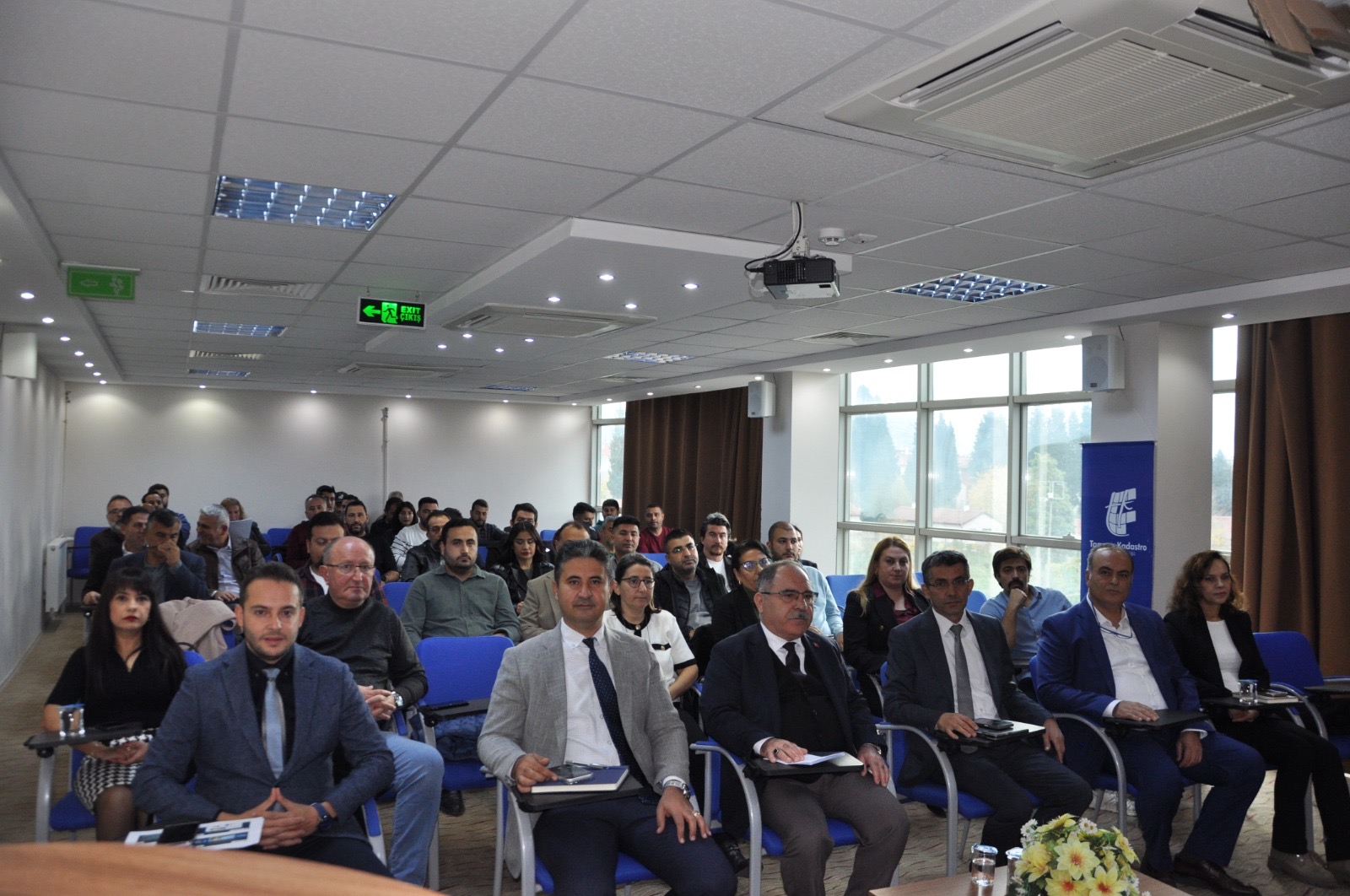 HAZIR BETON ÜRETİCİLERİ BİLGİLENDİRME TOPLANTISI GERÇEKLEŞTİRİLDİ