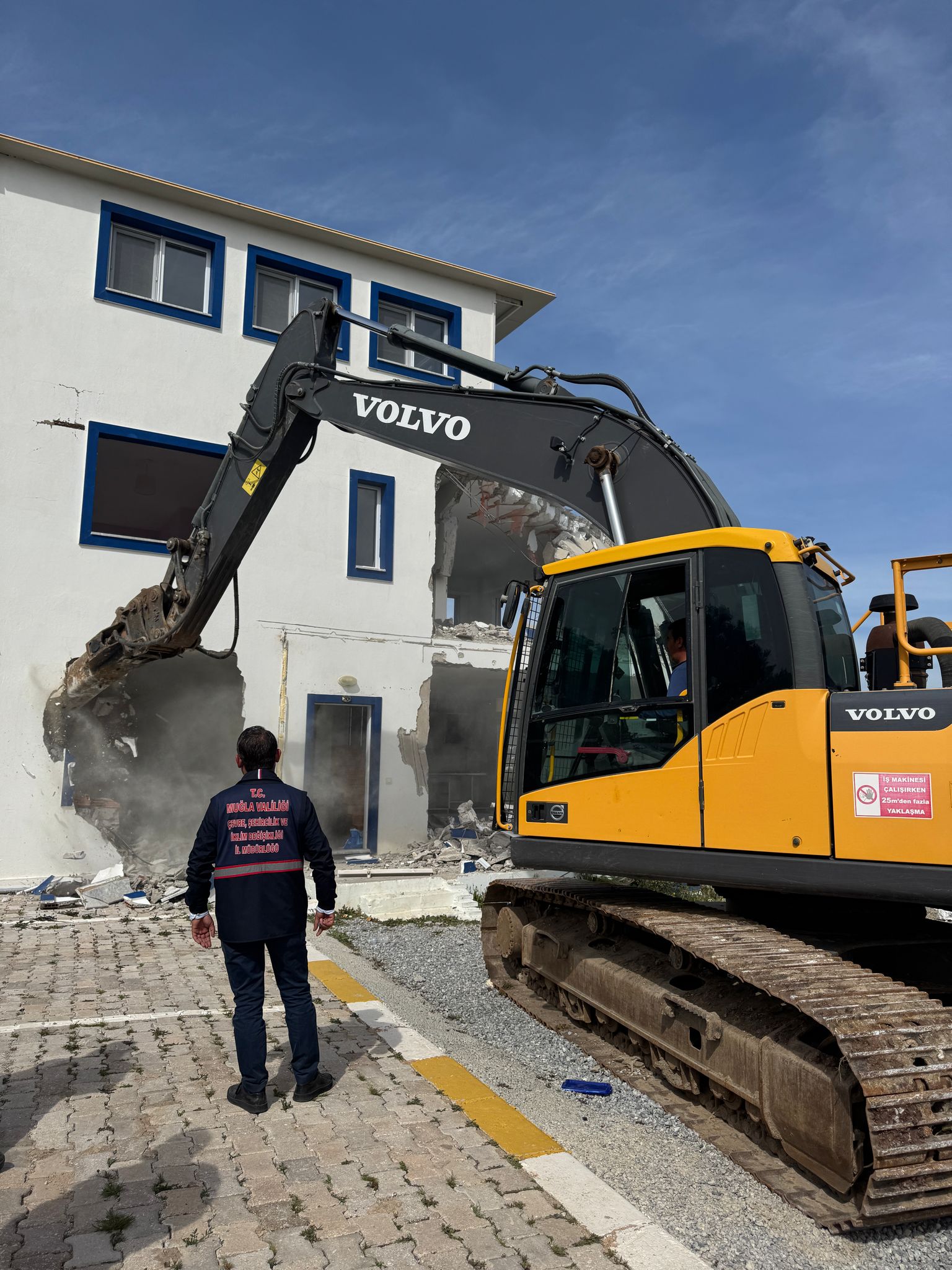 KAÇAK YAPILARLA MÜCADELEMİZ SÜRÜYOR