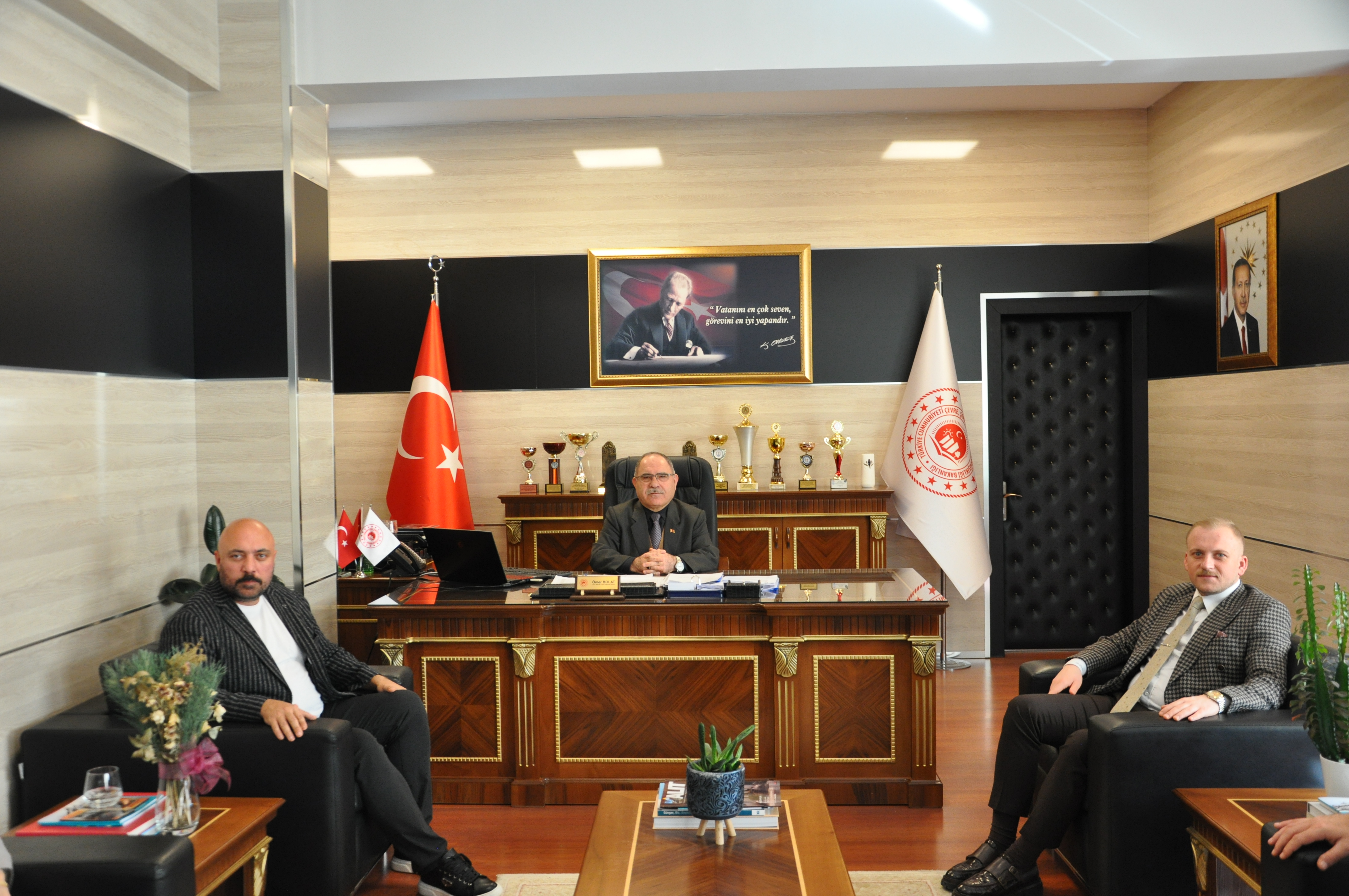 MİLLİYETÇİ HAREKET PARTİSİ MUĞLA İL BAŞKANI SAYIN BURAK DEMİREL VE YÖNETİM KURULU ÜYELERİ İL MÜDÜRÜMÜZ SAYIN ÖMER BOLAT’I ZİYARET ETTİ