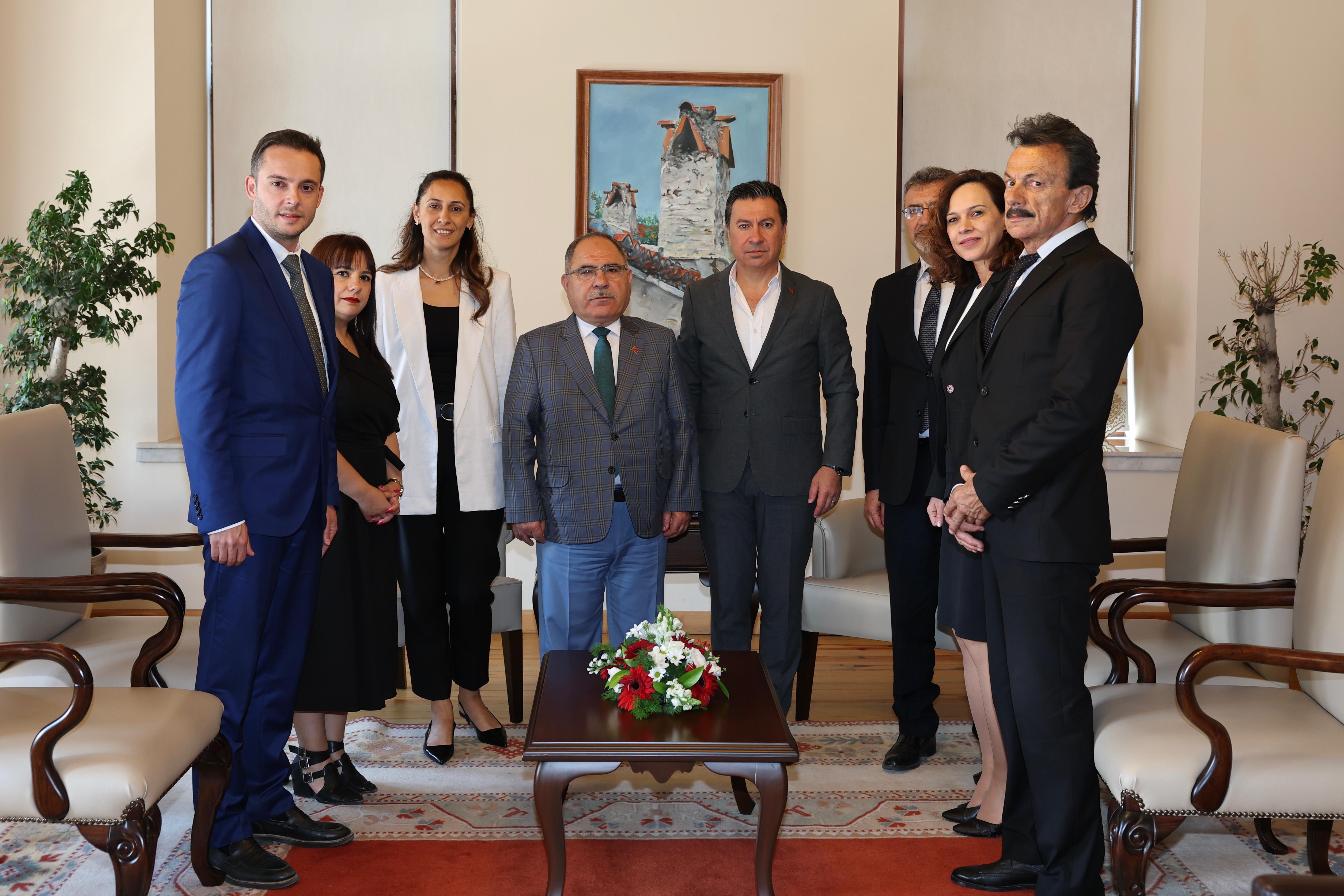 TÜRKİYE ÇEVRE HAFTASI ETKİNLİKLERİ KAPSAMINDA KIYI EGE BELEDİYELER BİRLİĞİ VE MUĞLA BÜYÜKŞEHİR BELEDİYE BAŞKANI MAKAMINDA ZİYARET EDİLDİ