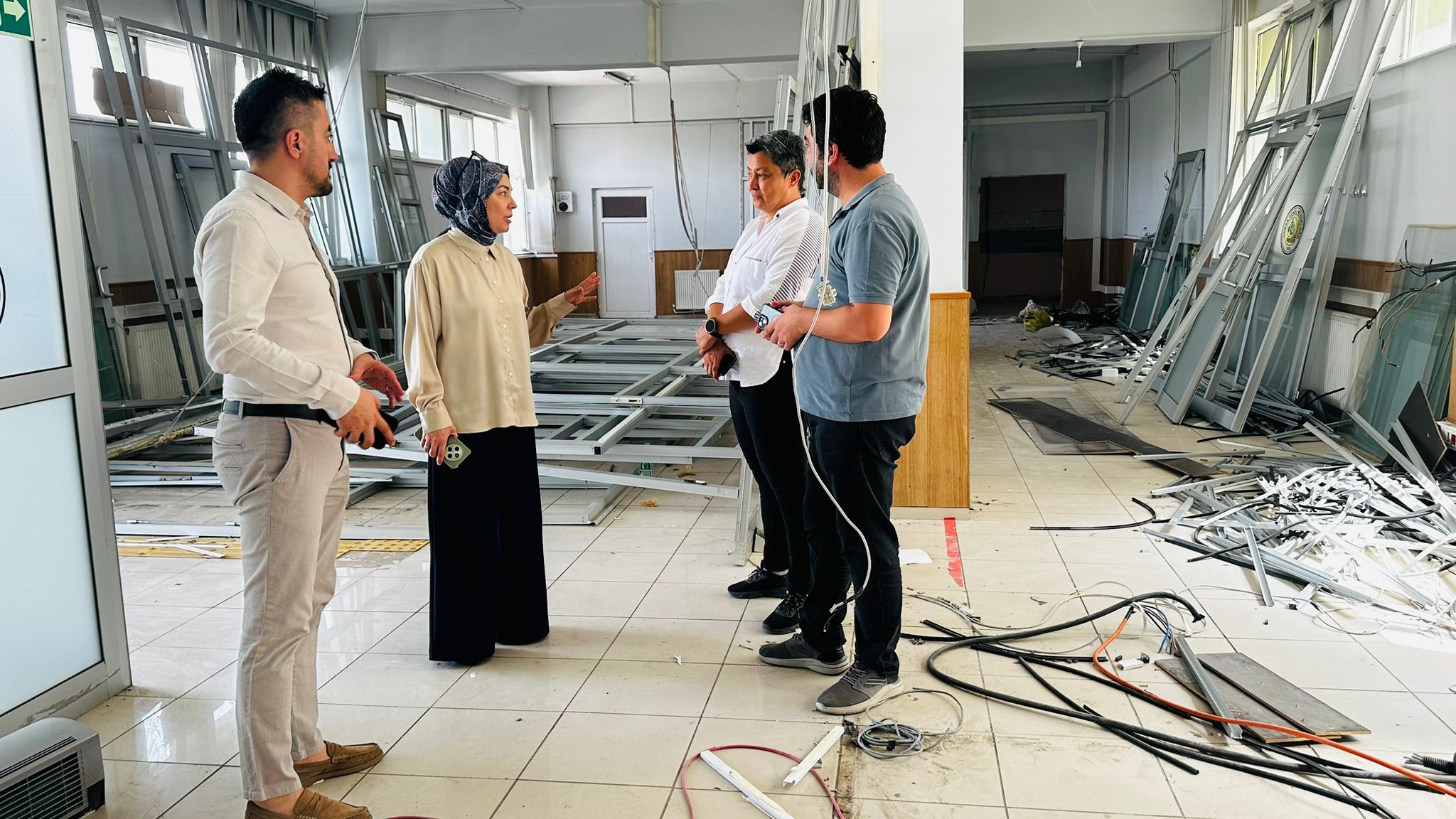19.06.2025 tarihinde ihalesi yapılan il müdürlüğümüz hizmet binası onarım işinin, 28.07.2025 tarihinde yer teslimi yapılmış ve çalışmalara başlanmıştır. Müdürlüğümüze hayırlı olsun.