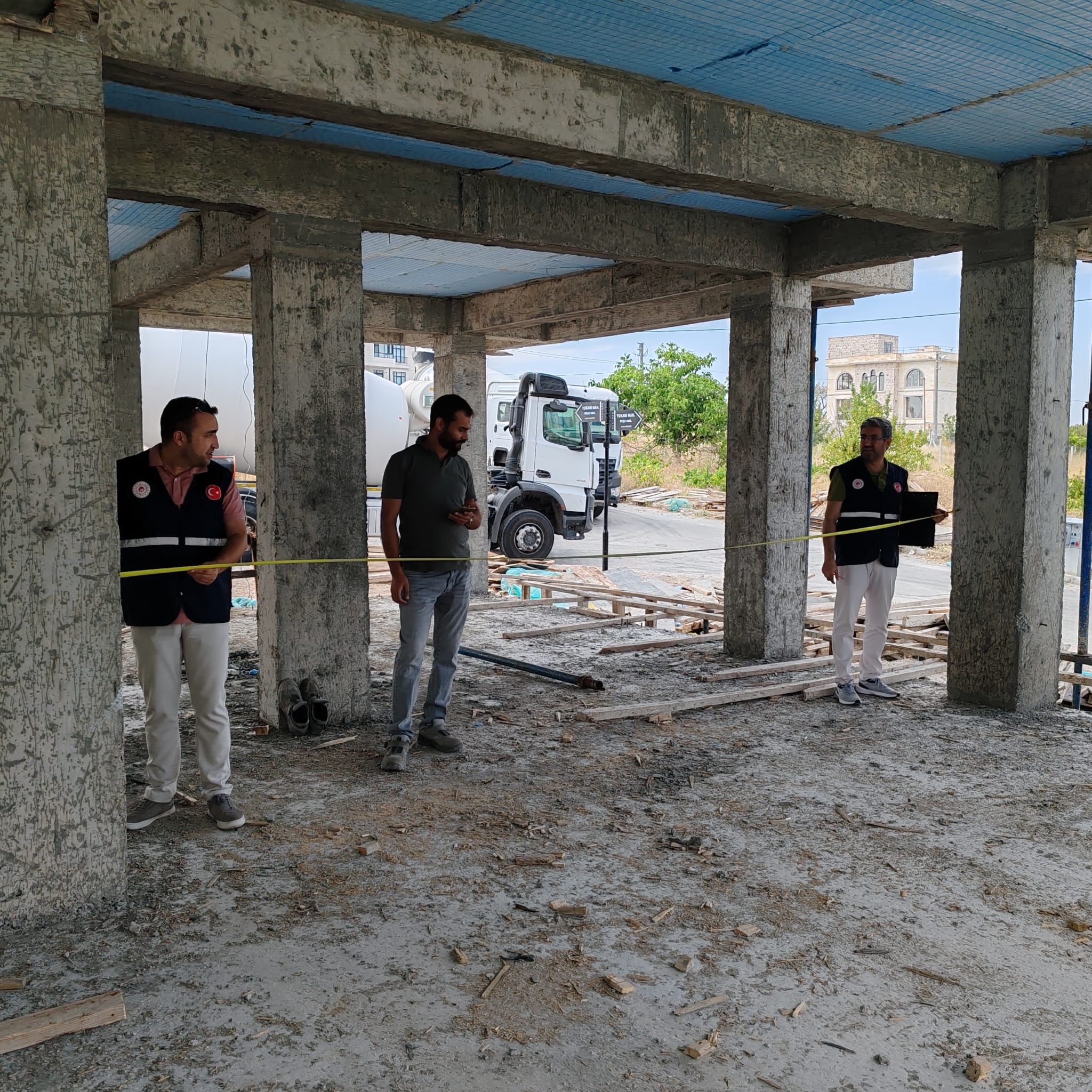 4708 sayılı Yapı denetim kanununa tabi yapılarda müdürlüğümüz  yapı denetim ve yapı malzemeleri şube müdürlüğü teknik elemanlarınca şantiye denetimi yapılmıştır.