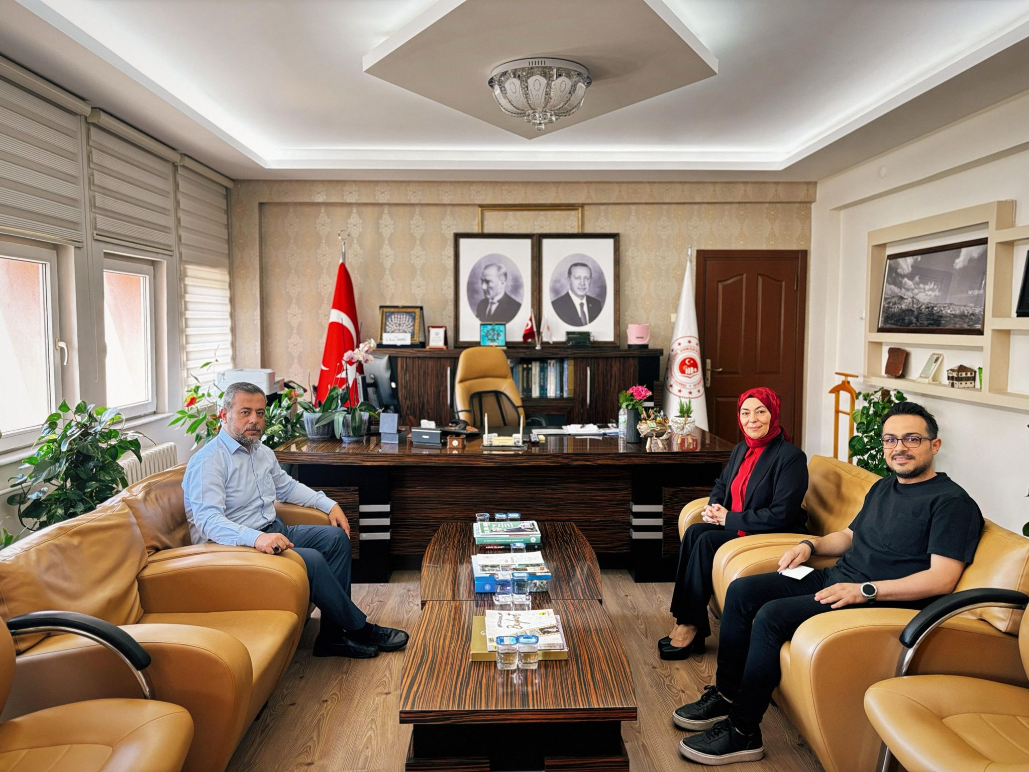 Ak Parti Milletvekili Sn. Süleyman Özgün, İl Müdürlüğümüze ziyarette bulunmuştur.