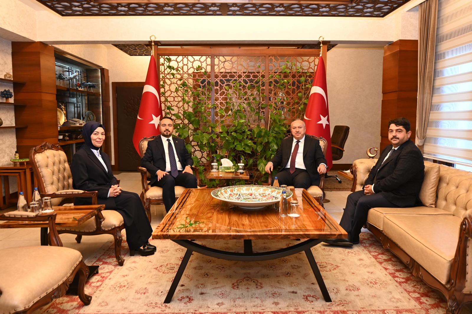 Bakan Yardımcımız  Sayın Burak DEMİRALP, Bakanlığımız Personel Genel Müdürü Sayın Halil ERDOĞAN ve İl Müdürümüz Sayın Yasemin DEMİRÖRS ile birlikte Nevşehir Valimiz Sayın Ali FİDAN’ı makamında ziyaret etmişdir.