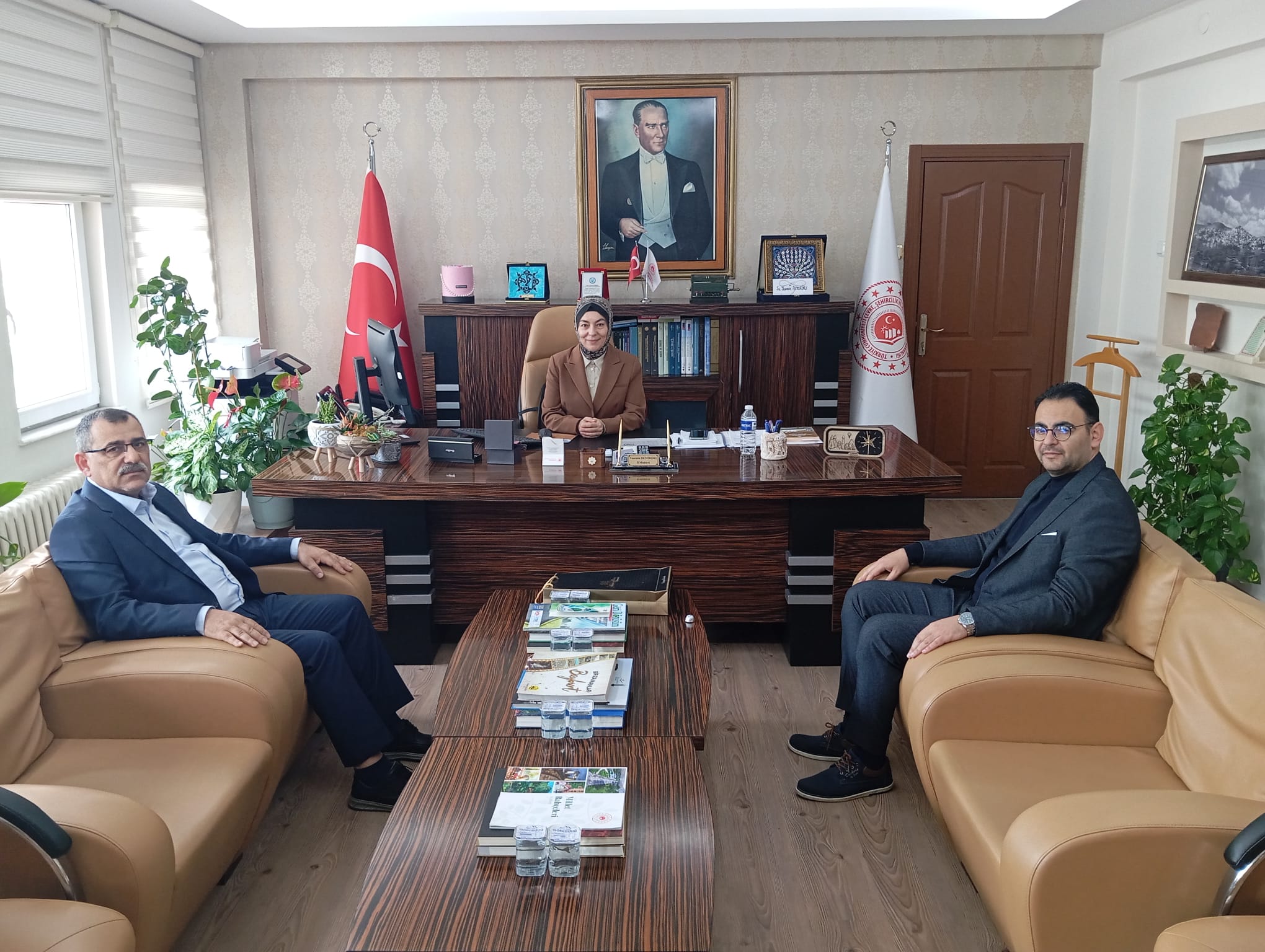 Bayındır Memur-sen Genel Başkan Yardımcısından İl Müdürümüze ziyaret