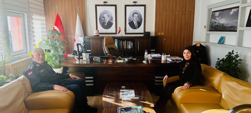 Nevşehir İl Jandarma Komutanı J. Kıdemli Albay Sn. Mehmet ÇELİK İl Müdürümüz Sn.Yasemin DEMİRÖRS Hanımefendiyi…