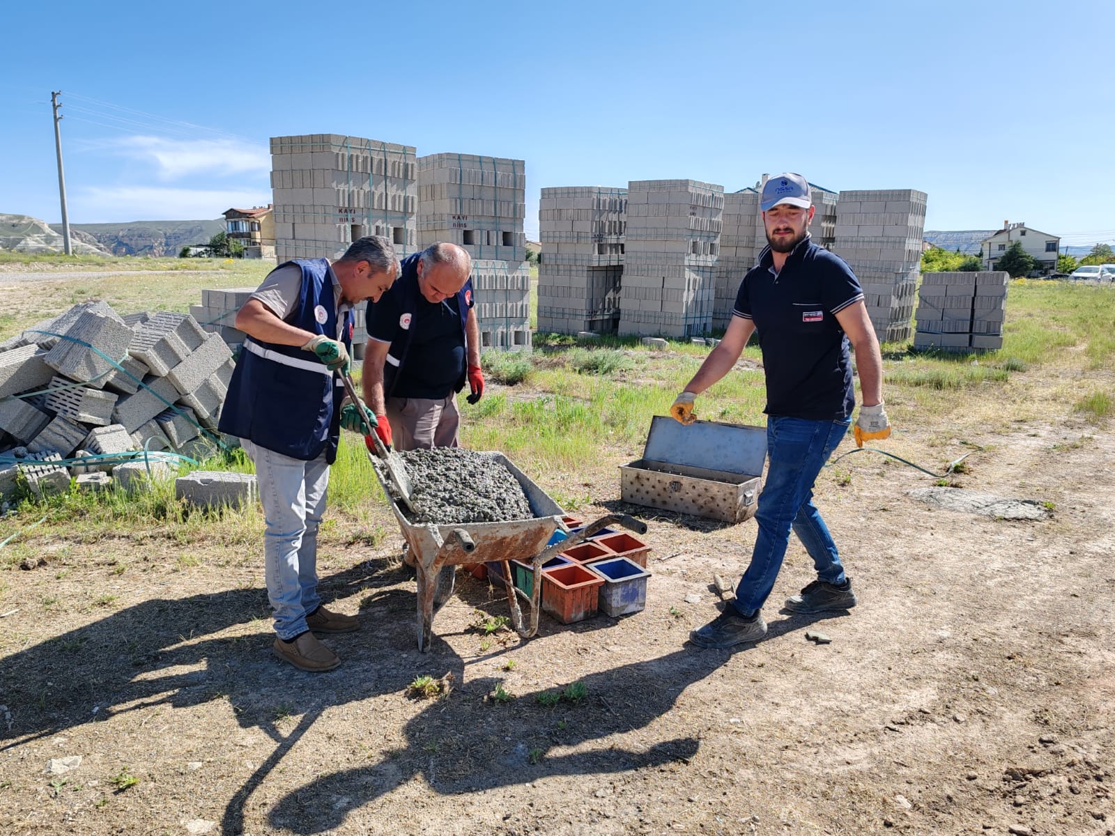 İl Müdürlüğümüz Personellerince Beton numunesi örneği alınmıştır.