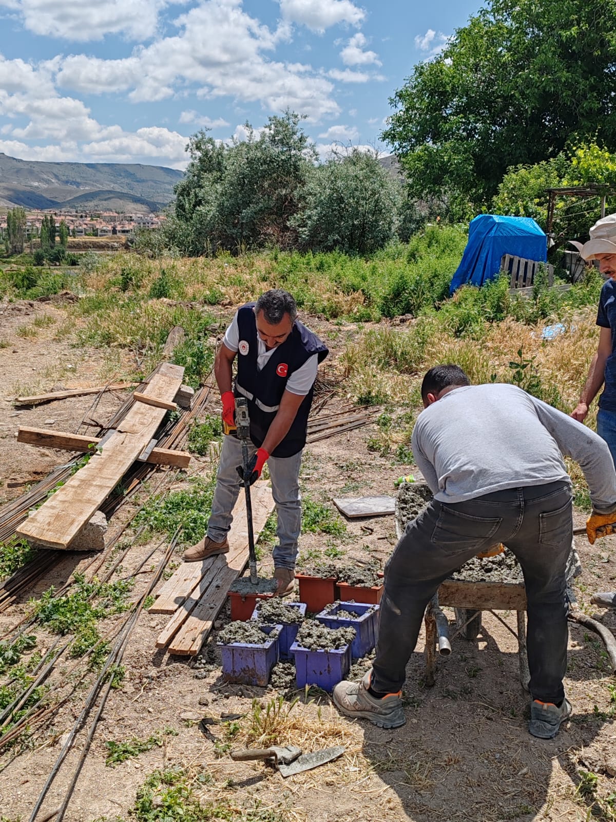 İl Müdürlüğümüz Personellerince Beton numunesi örneği alınmıştır.