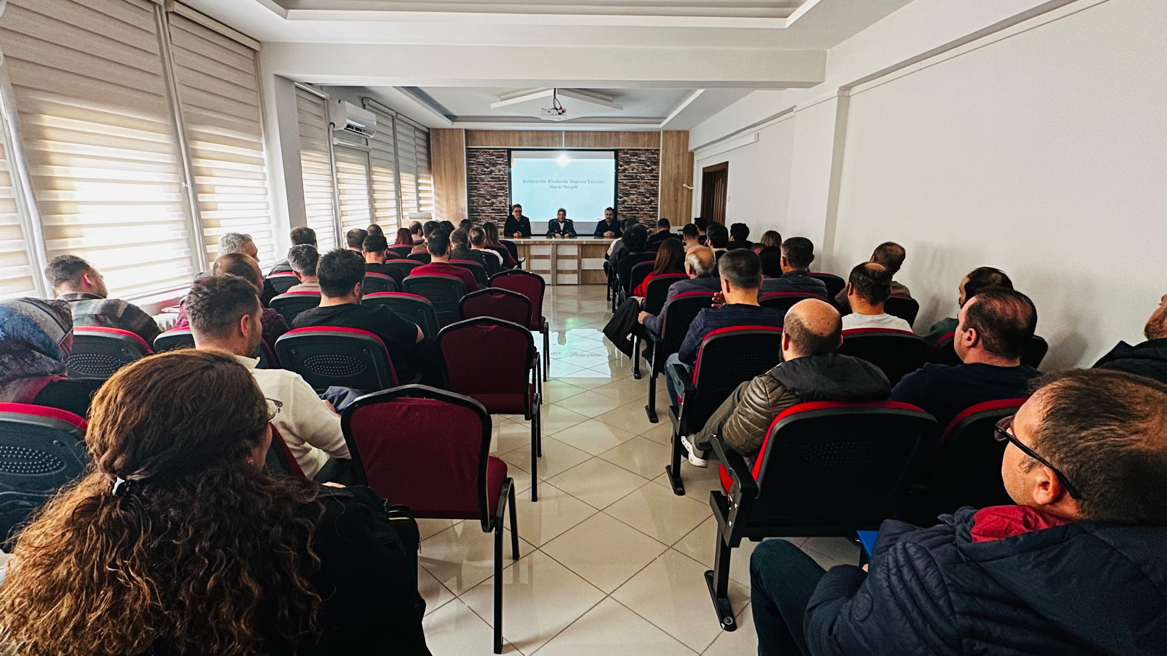 İl Müdürlüğümüz bünyesinde Proje ve Yapım Şube Müdürlüğü tarafından ilimizdeki İnşaat Mühendisi, İnşaat Teknikeri ve Mimar ünvanlı tüm kamu çalışanlarına 