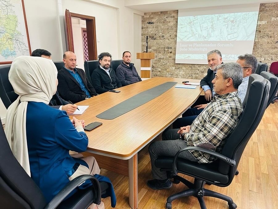 İl Müdürümüz İmar ve Planlama Şubemizden yapılan çalışmalar hakkında brifing aldı.