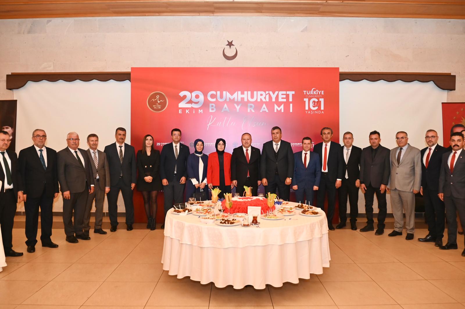 İl Müdürümuz 29 Ekim Cumhuriyet Bayramı kabul törenine katılım sağlamıştır.