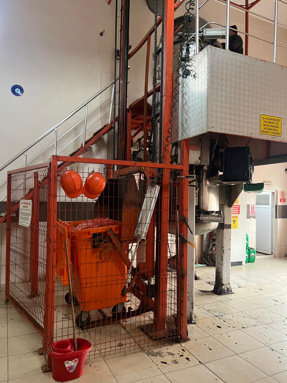 İlimizde faaliyet gösteren tıbbi atık sterilizasyon tesisi, Müdürlüğümüz teknik personellerinin gözetiminde numune alınmak suretiyle periyodik olarak denetlenmektedir.