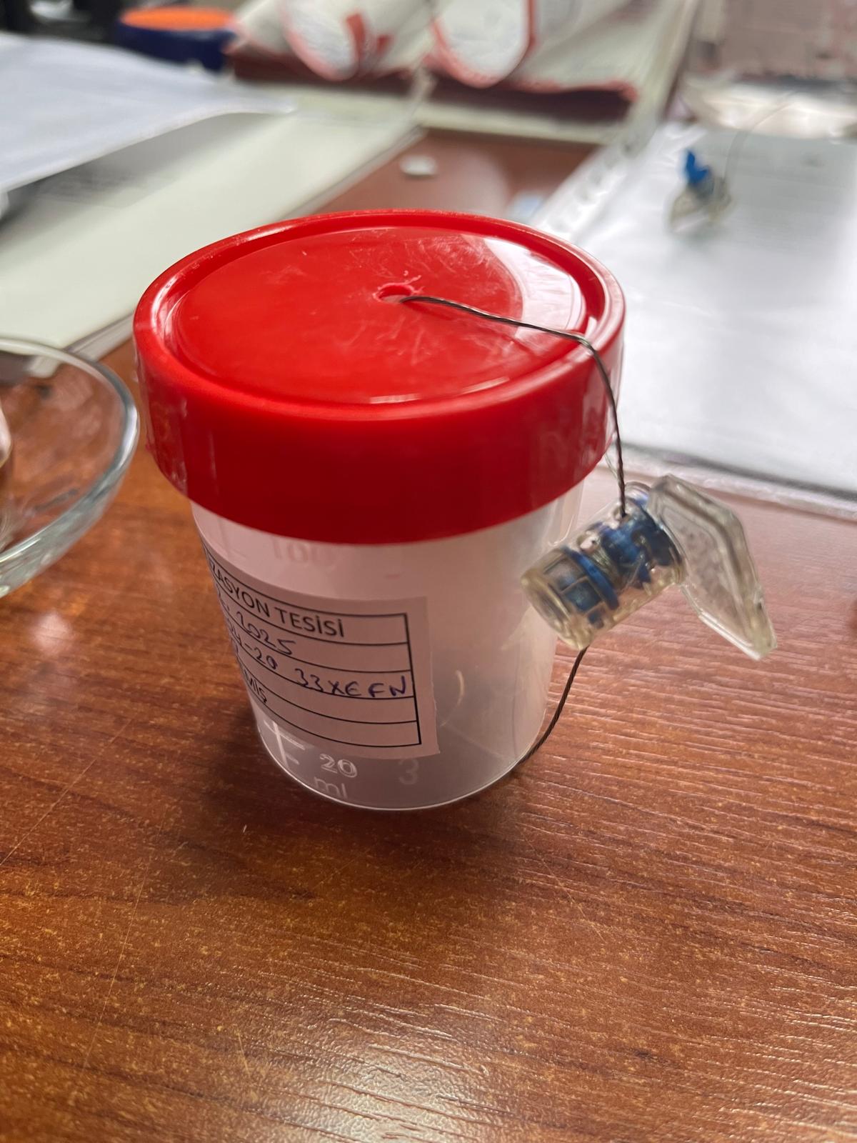 İlimizde faaliyet gösteren tıbbi atık sterilizasyon tesisi, Müdürlüğümüz teknik personellerinin gözetiminde numune alınmak suretiyle periyodik olarak denetlenmektedir.