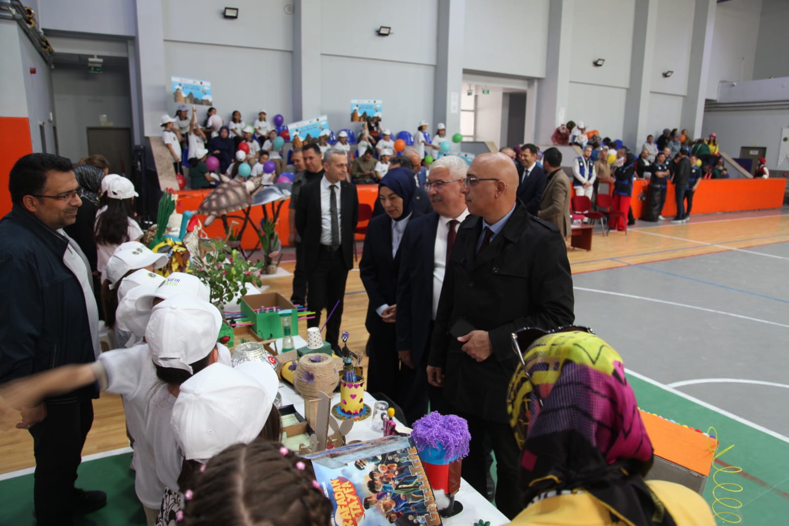Nevşehir Çevre Şehircilik ve İklim Değişikliği Müdürlüğümüzce 5 Haziran Dünya Çevre Günü dolayısıyla Gazi Ortaokulunda etkinlik düzenlenmiştir.