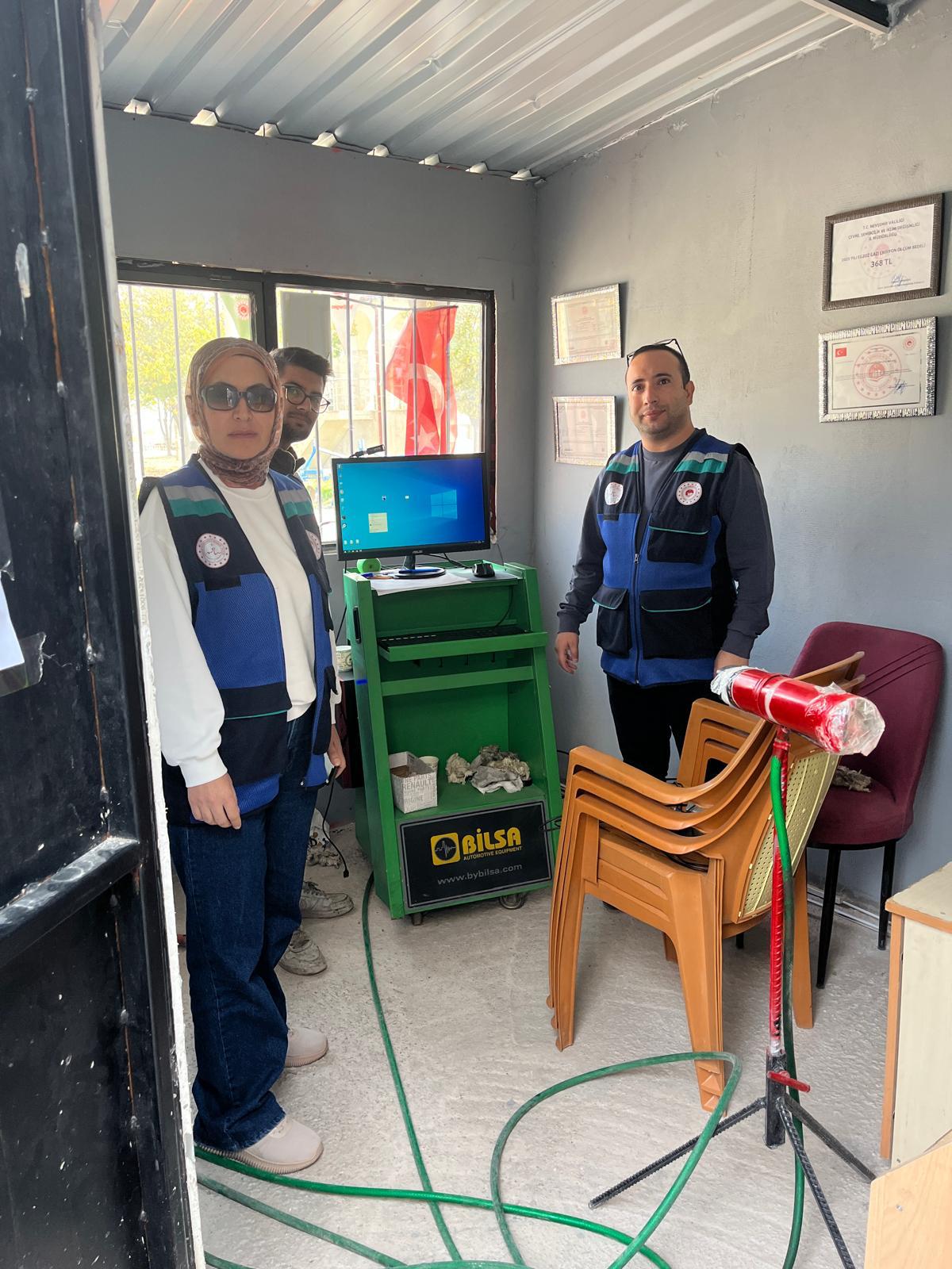 Nevşehir Çevre, Şehircilik ve İklim Değişikliği İl Müdürlüğü denetim ekipleri, Nevşehir merkez ve ilçelerinde faaliyet gösteren Yetkili Egzoz Gazı Emisyon Ölçüm İstasyolarının denetimlerine  06.11.2025 tarihi itibarıyla aralıksız devam etmektedir.