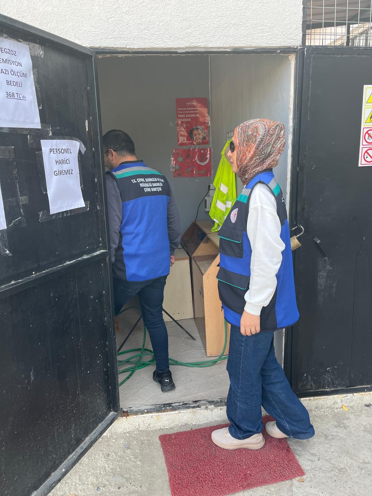 Nevşehir Çevre, Şehircilik ve İklim Değişikliği İl Müdürlüğü denetim ekipleri, Nevşehir merkez ve ilçelerinde faaliyet gösteren Yetkili Egzoz Gazı Emisyon Ölçüm İstasyolarının denetimlerine  06.11.2025 tarihi itibarıyla aralıksız devam etmektedir.