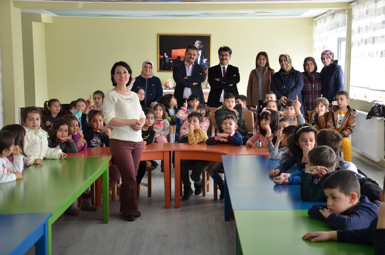 ÇEM'de Eğitimler Tüm Hızıyla Devam Ediyor