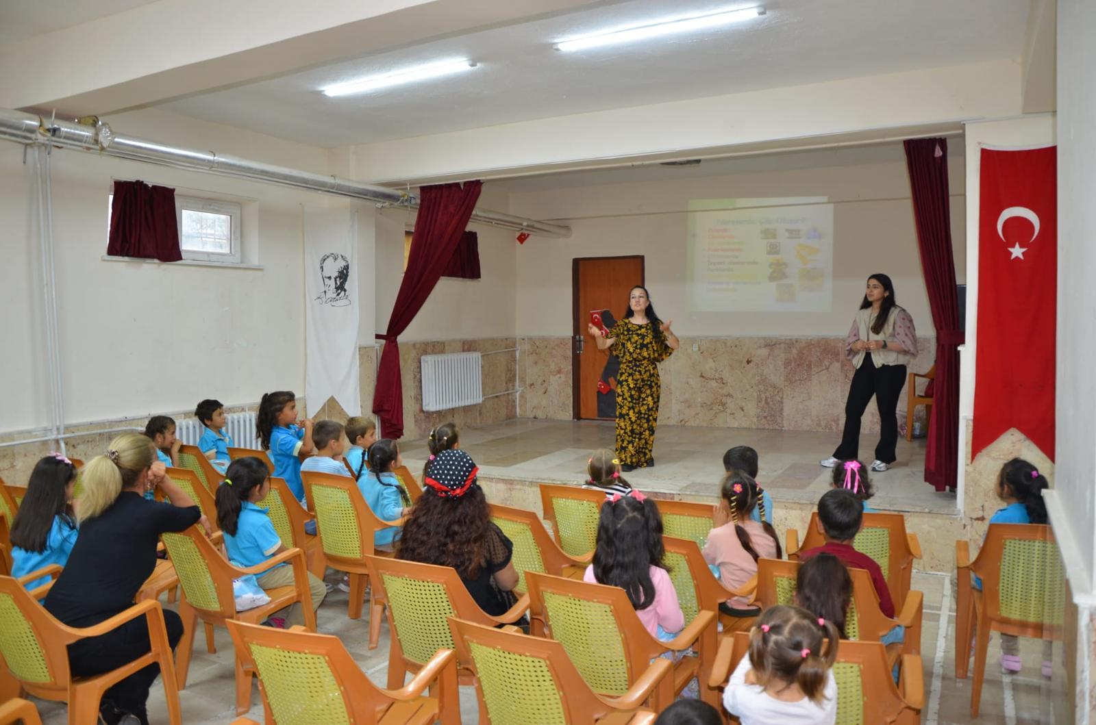 Çevre Haftasında Öğrencilere Plastik Kirliliği Eğitimi