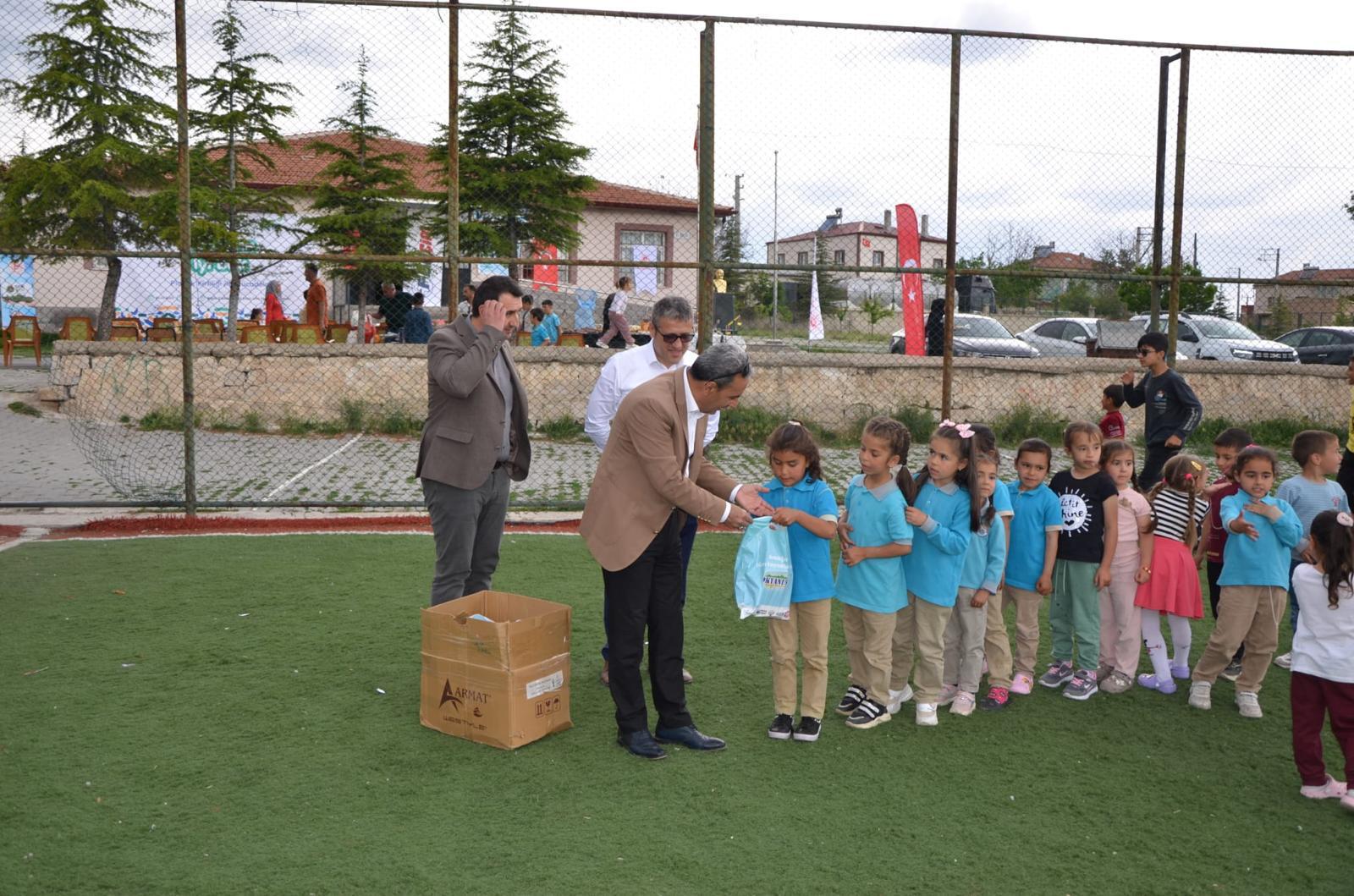 Çevre Haftasında Öğrencilere Plastik Kirliliği Eğitimi
