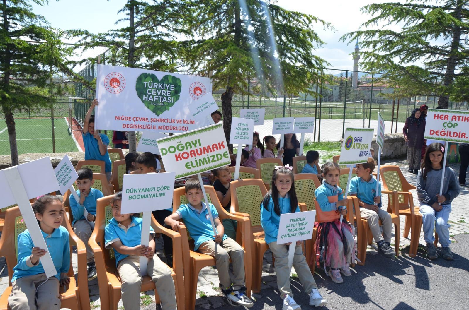 Çevre Haftasında Öğrencilere Plastik Kirliliği Eğitimi