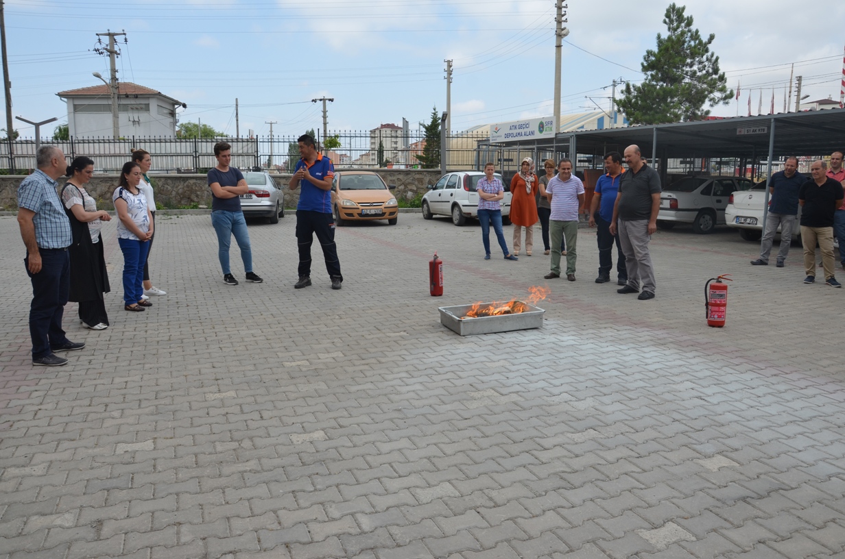 İl Müdürlüğümüzde KBRN, Afet, Yangın ve İkaz Alarm Eğitimleri Verildi