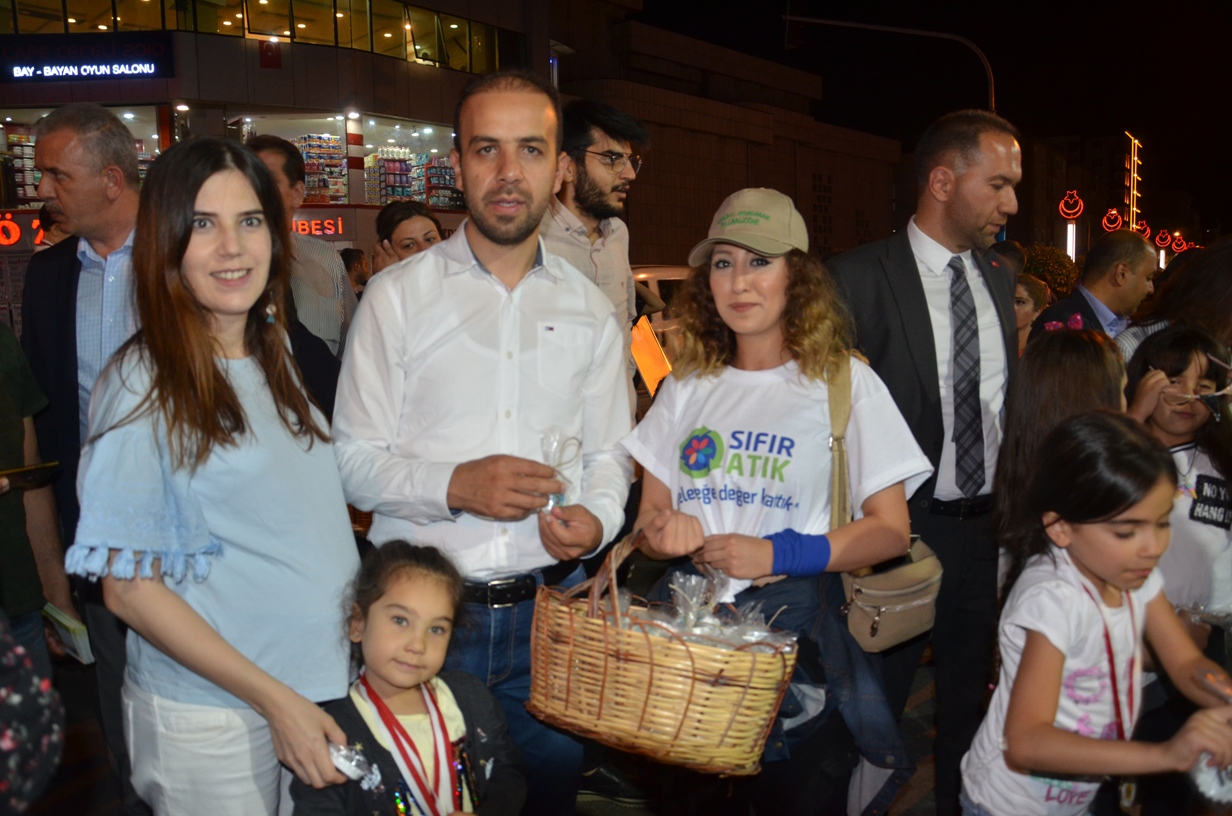 Sağlıklı Sokak Projesi'nde Sıfır Atık ve Toro Tanıtımı Yapıldı