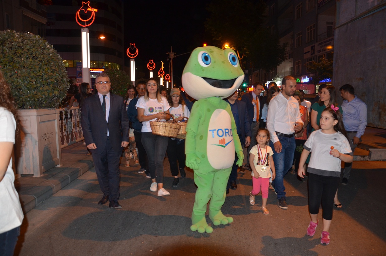 Sağlıklı Sokak Projesi'nde Sıfır Atık ve Toro Tanıtımı Yapıldı