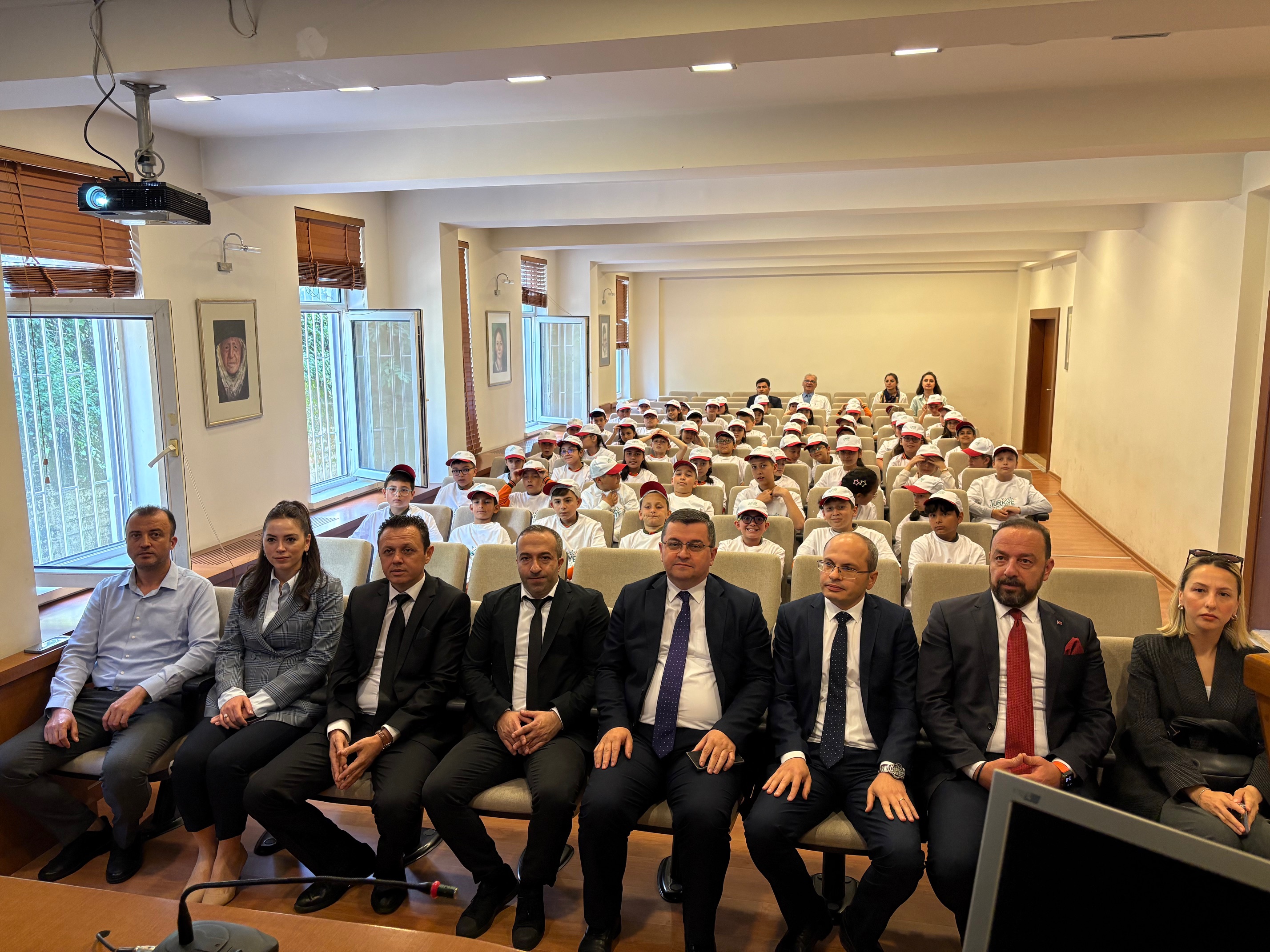 Çevre Haftası Kapsamında Şehit Ali Şahin Odabaşı İlkokulunda Sıfır Atık Semineri
