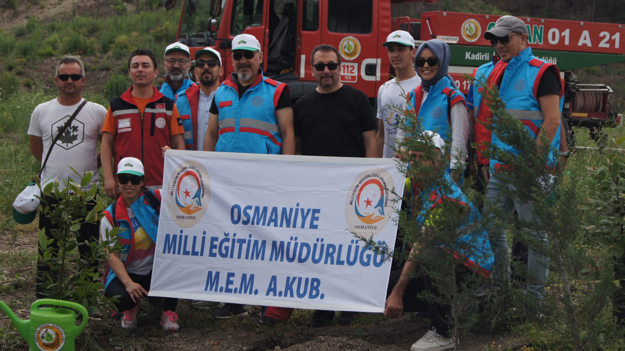 1-7 Haziran Türkiye Çevre Haftası etkinlikleri kapsamında düzenlenen programda fidanlar toprak ile buluştu.